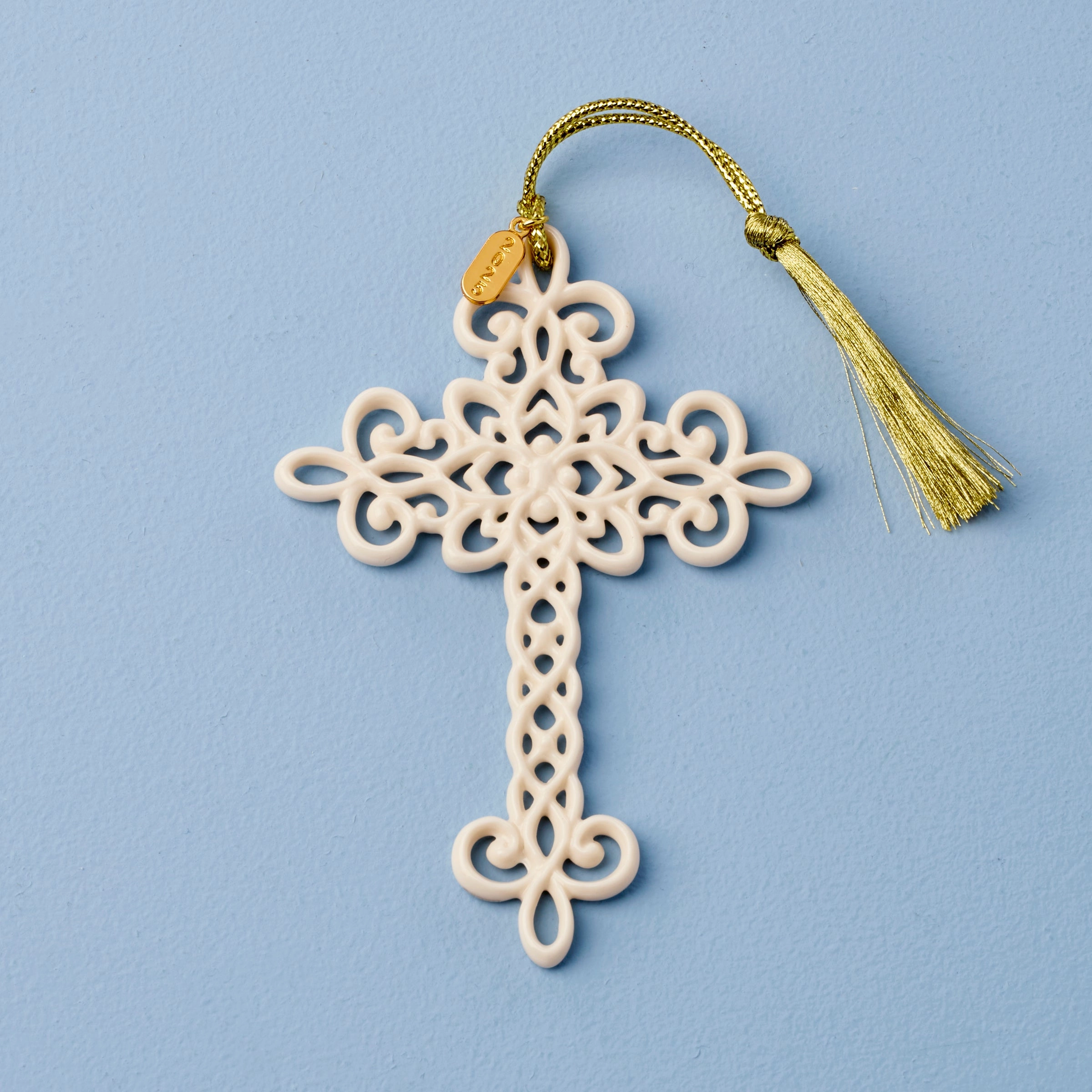 2025 Snow Fantasies Cross Ornamenthome decorative items