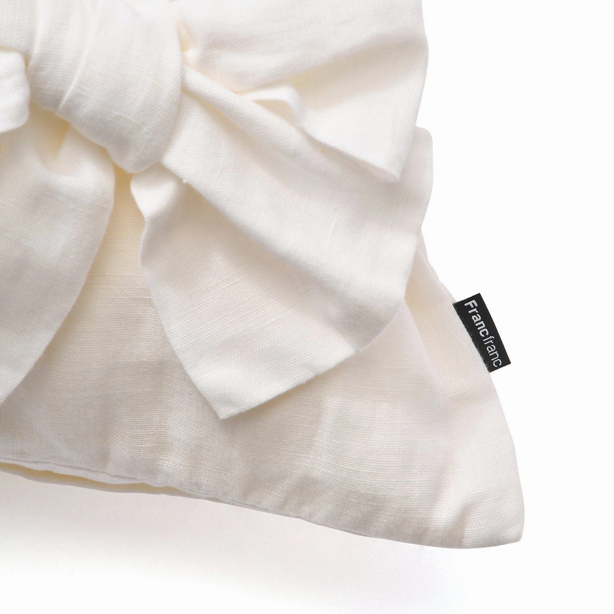 3D RIBBON CUSHION COVER 45 White