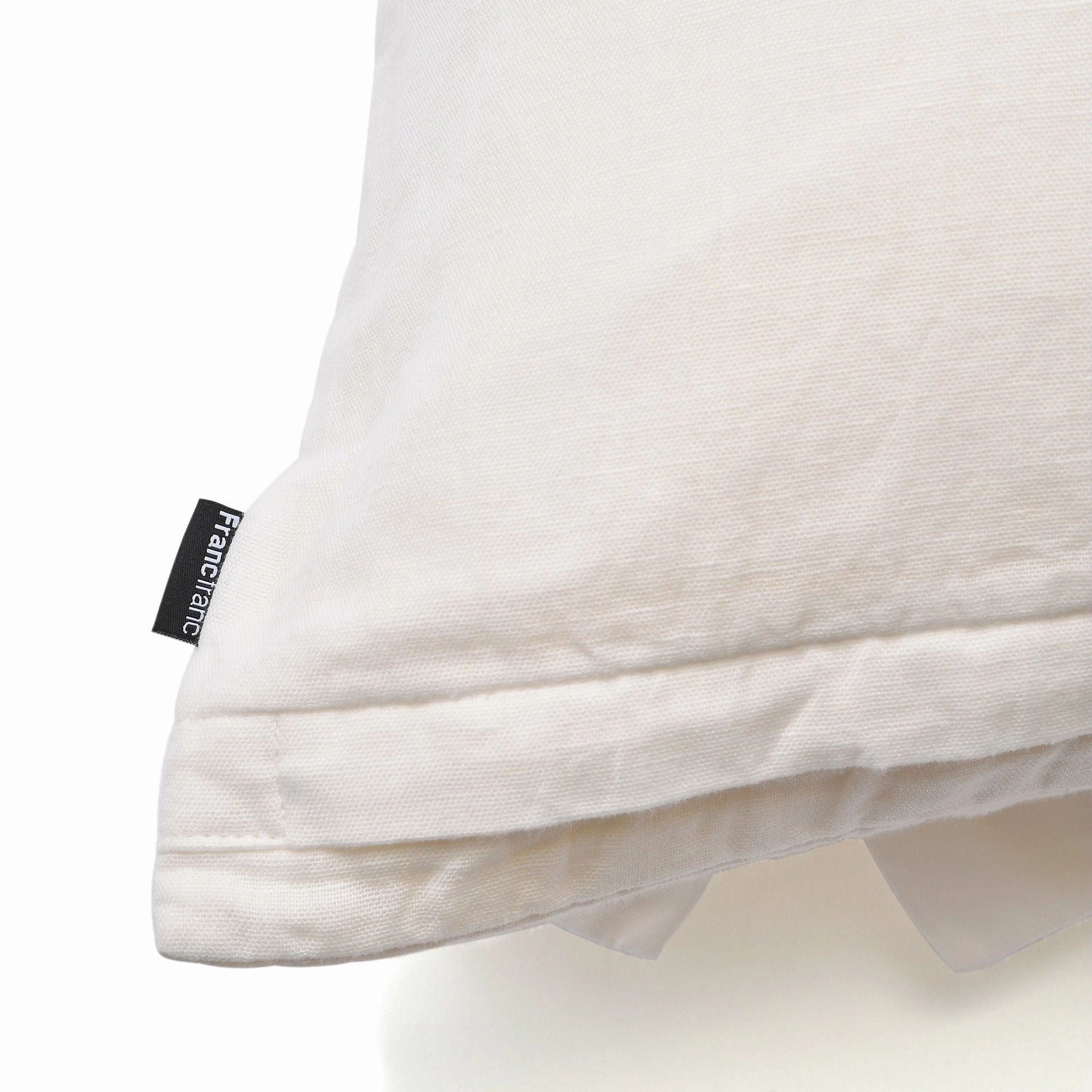 3D RIBBON CUSHION COVER 45 White