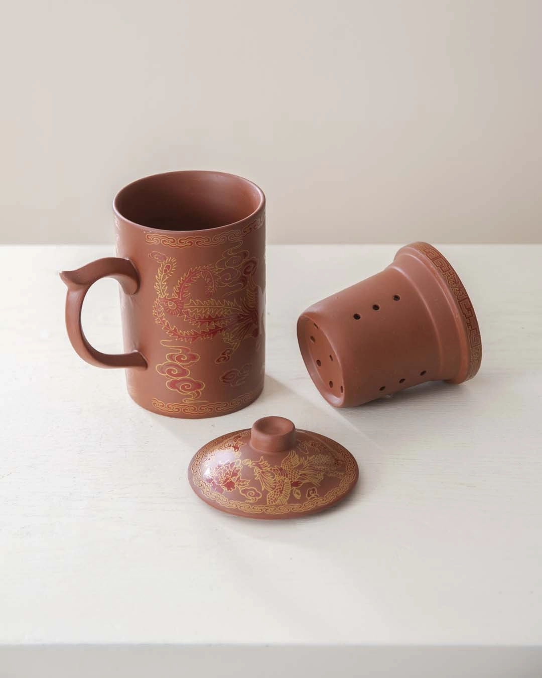 'Dragon' Stoneware Lidded Mug - Brown