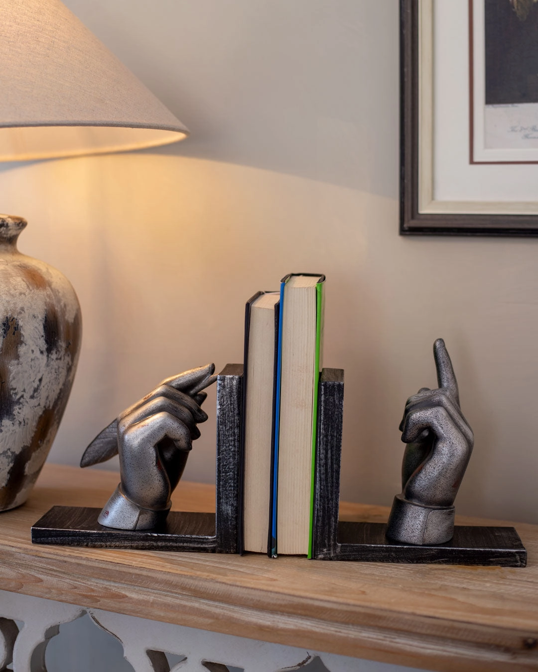 'Read to Write' Bookendshome decor ,wall decor 