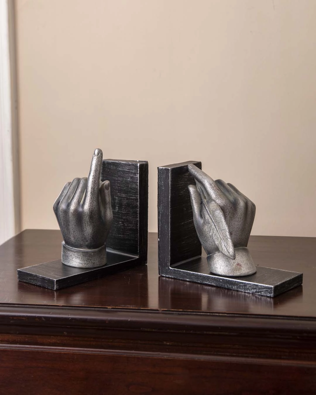 'Read to Write' Bookends