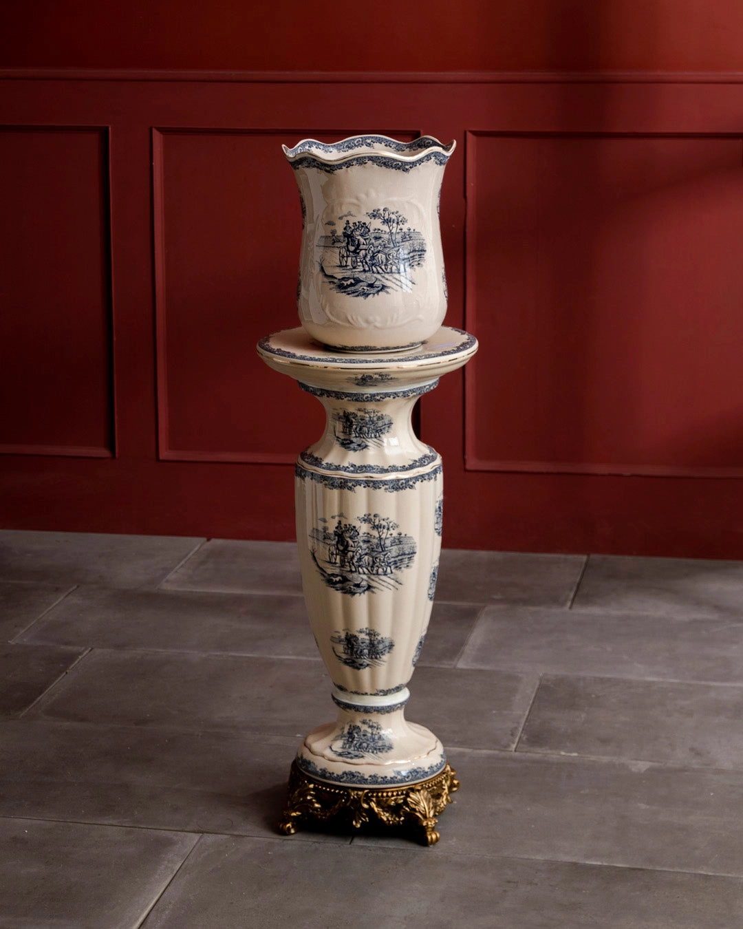 'Yorkshire' Ornamental Vase With Pedestal Standhome decor ,wall decor 