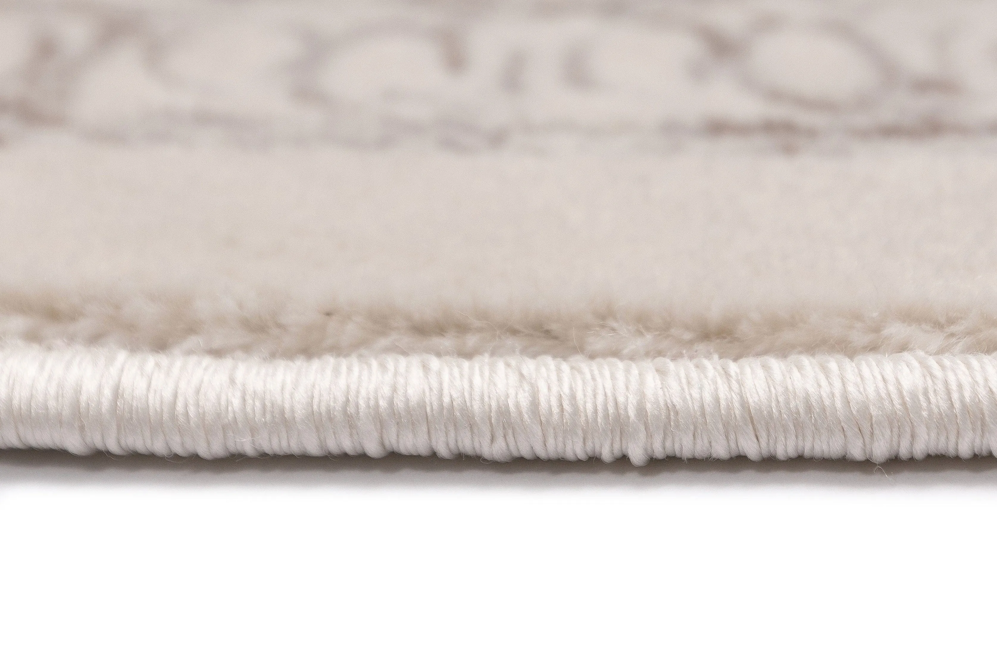 Aaerin Charcoal Grey And Ivory Traditional Distressed Rug *NO RETURNS UNLESS FAULTY
