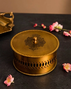 Acanthus Lace-Cut Round Containerhome decor ,wall decor 