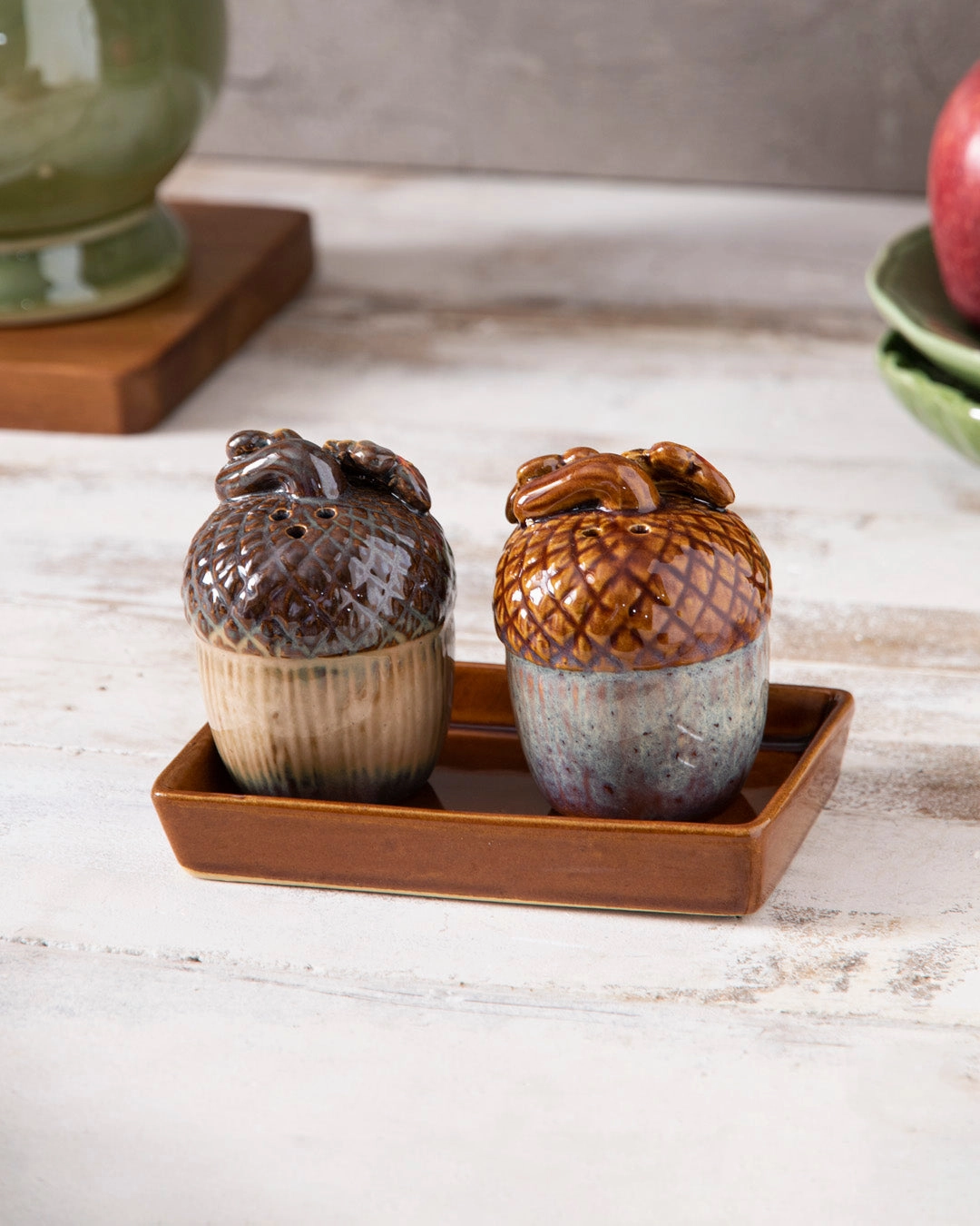 Acorn Salt & Pepper Shaker Set