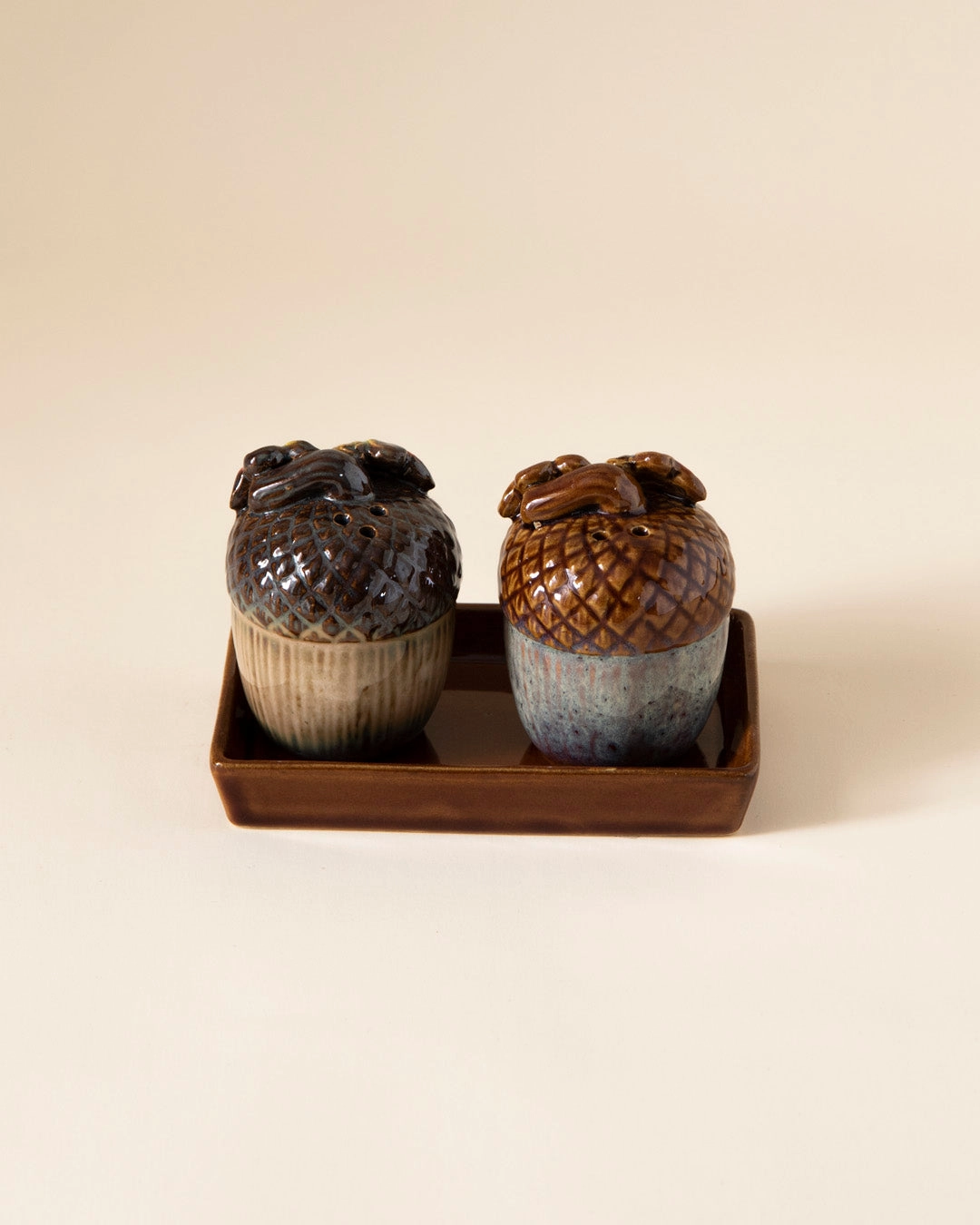 Acorn Salt & Pepper Shaker Set