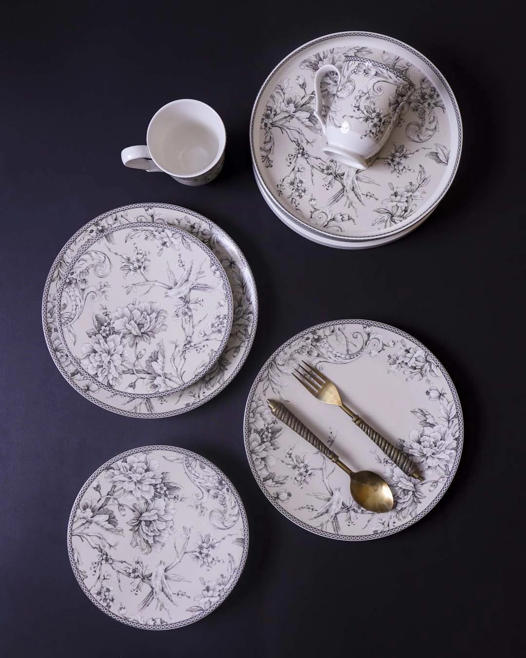 Adelaide Antique White Kaden Dinner Plate