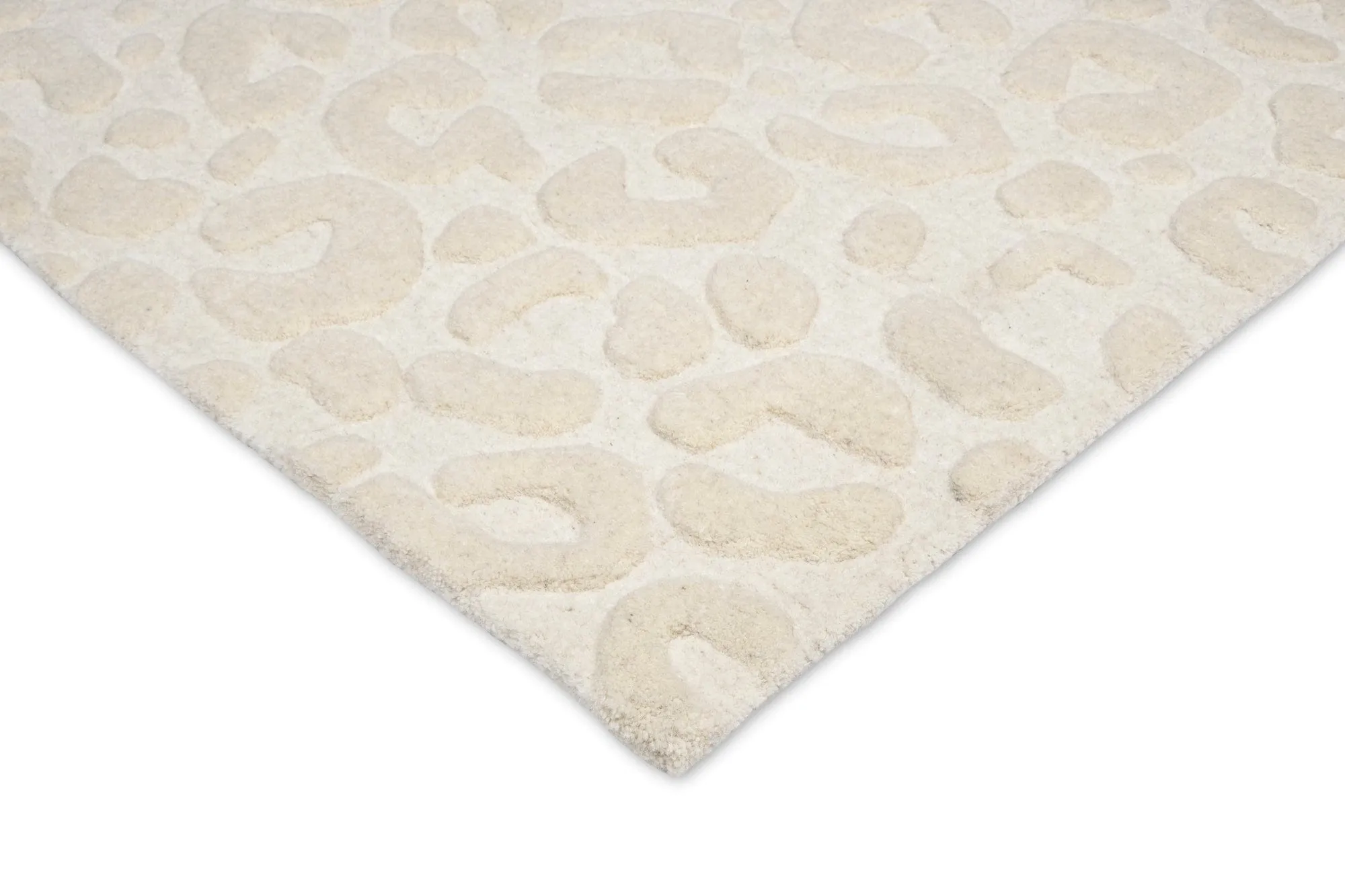 Agnes Ivory Cream Carved Animal Pattern Rug *NO RETURNS UNLESS FAULTY