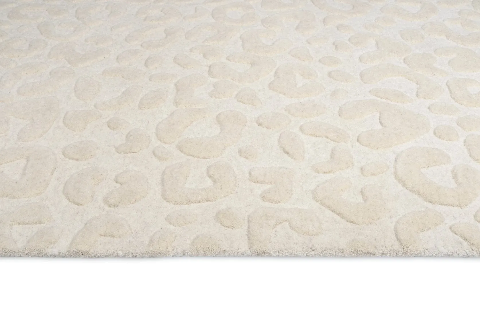 Agnes Ivory Cream Carved Animal Pattern Rug *NO RETURNS UNLESS FAULTY