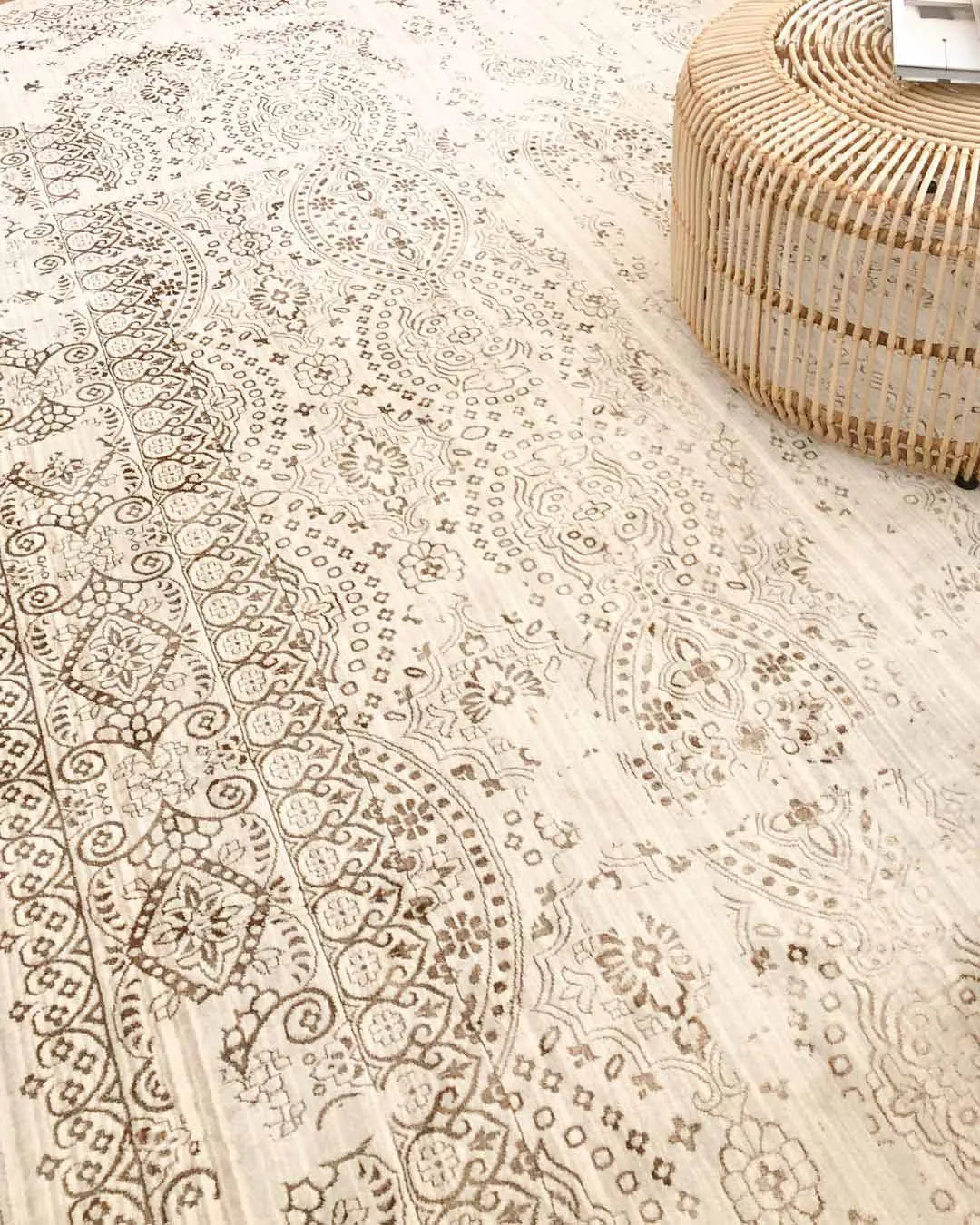 Amelia Cream Ivory and Brown Traditional Floral Rug *NO RETURNS UNLESS FAULTY