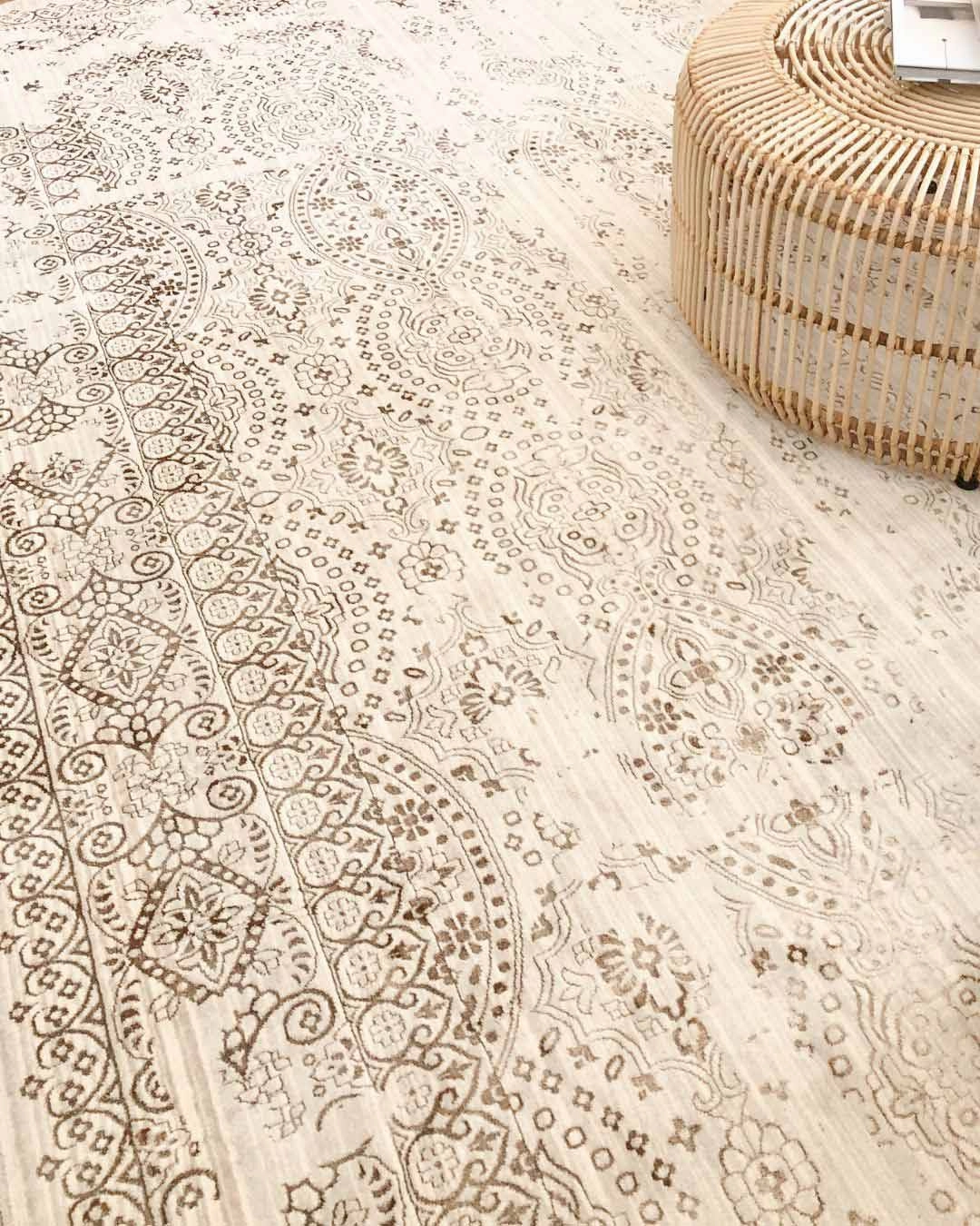Amelia Cream Ivory and Brown Traditional Floral Rug *NO RETURNS UNLESS FAULTY