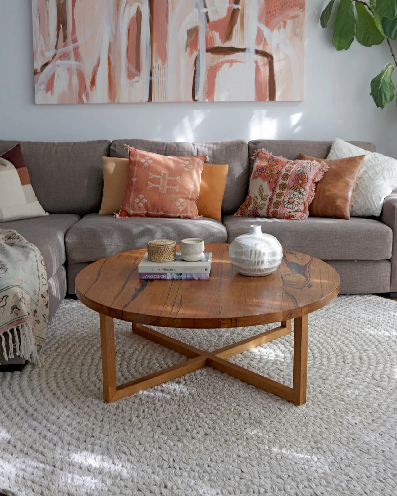 Amparo Bleached Crochet Round Jute Rug