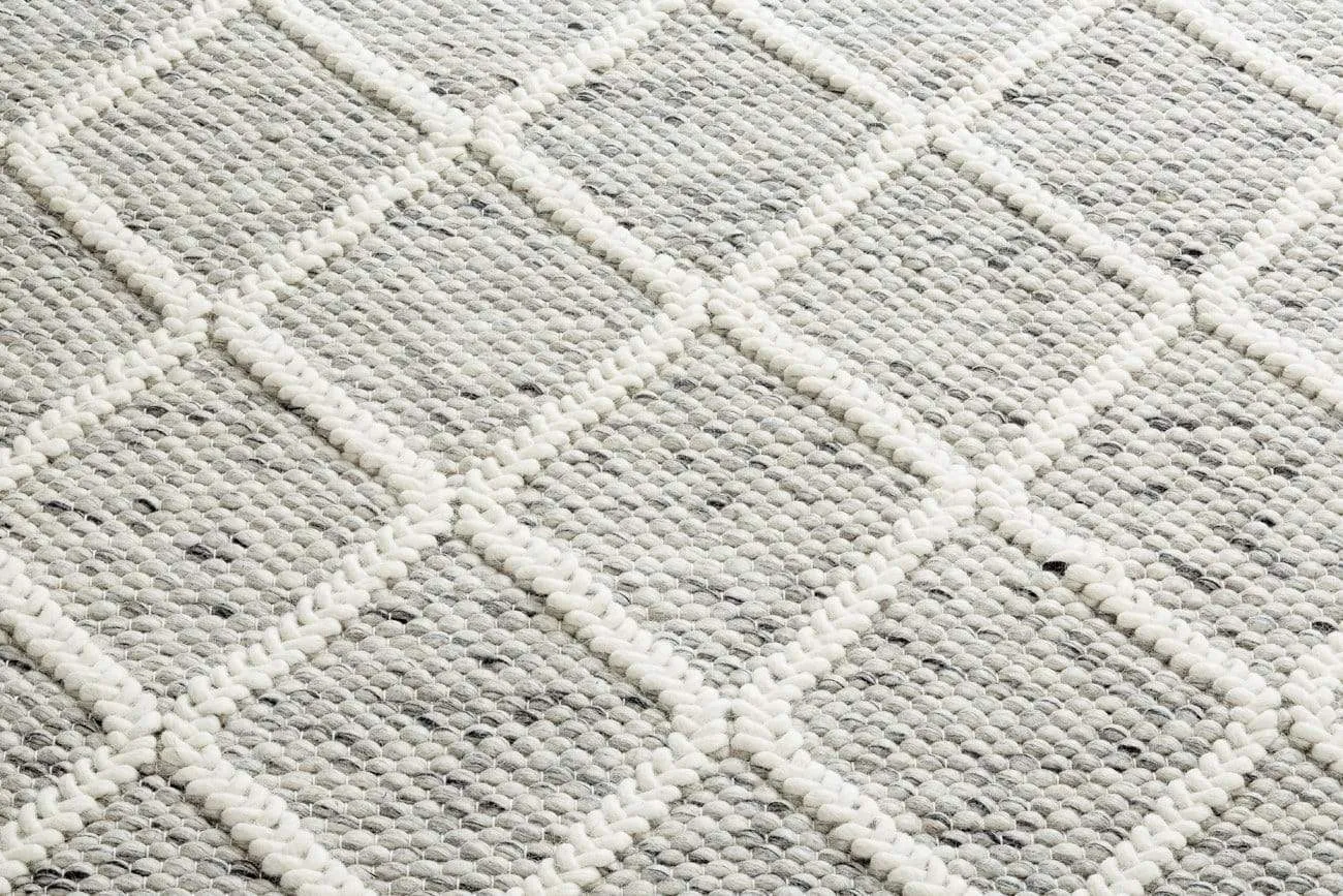 Anja Grey and Ivory Lattice Wool Rug