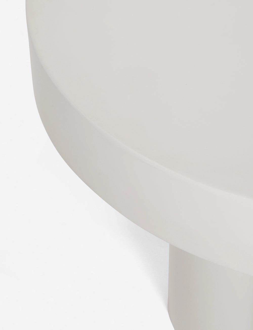 Anja Indoor / Outdoor Round Side Table