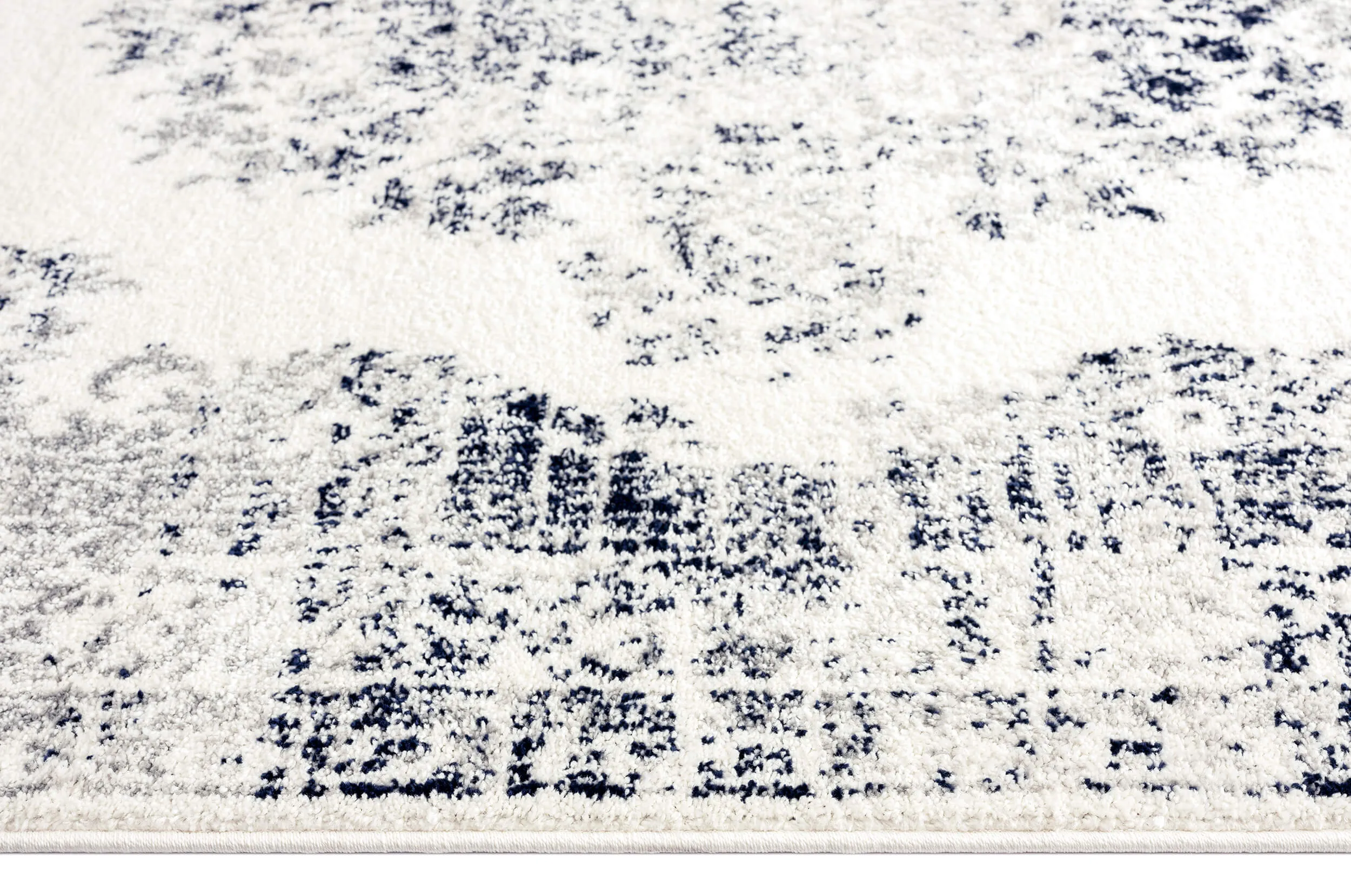 Ansa Navy Blue and Ivory Traditional Medallion Rug *NO RETURNS UNLESS FAULTY