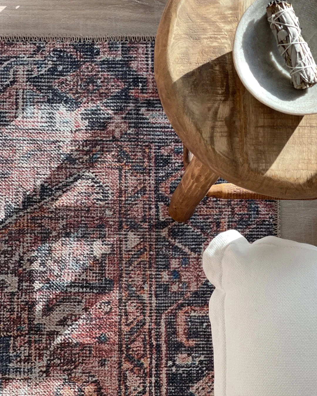 Anyel Brown and Blue Traditional Distressed Washable Rug *NO RETURNS UNLESS FAULTY