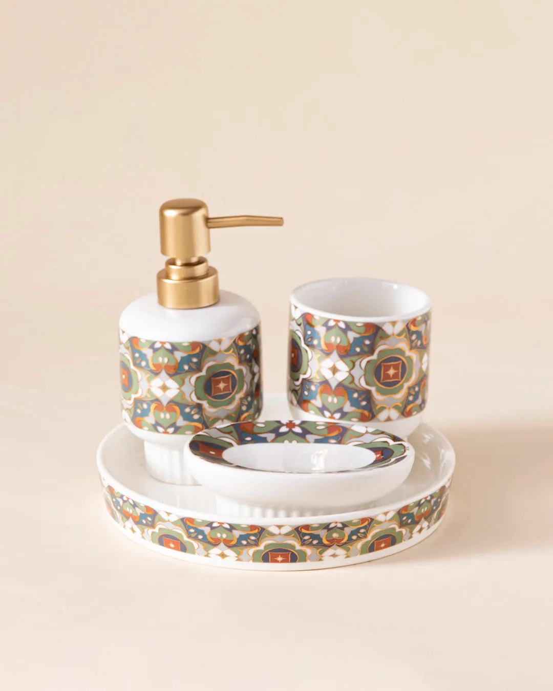 Arabesque 4-Piece Bath Set