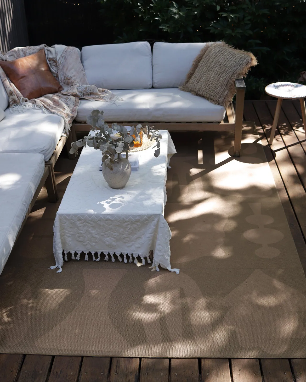 Aswati Brown Graphic Indoor Outdoor Washable Rug *NO RETURNS UNLESS FAULTY