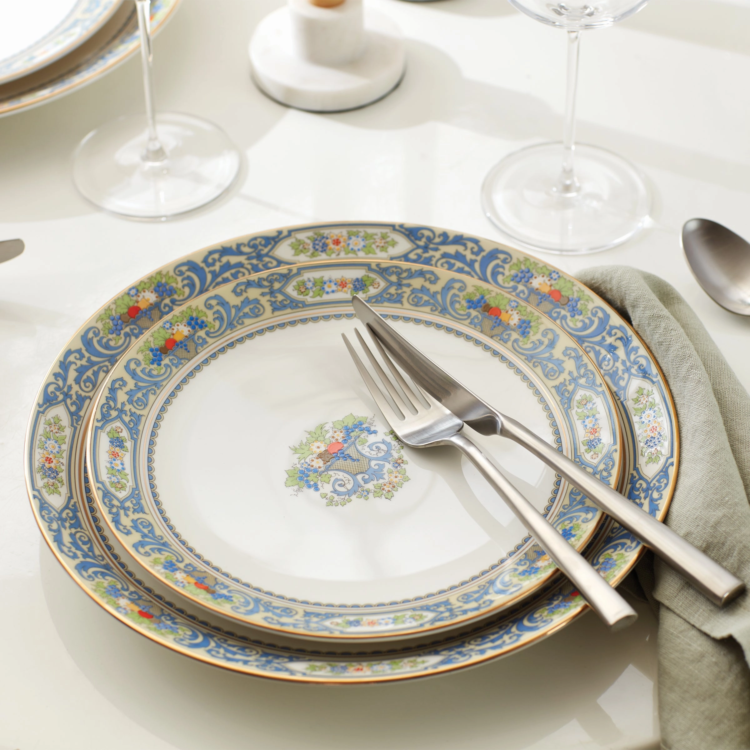 Autumn White Accent Plates - Set of 4