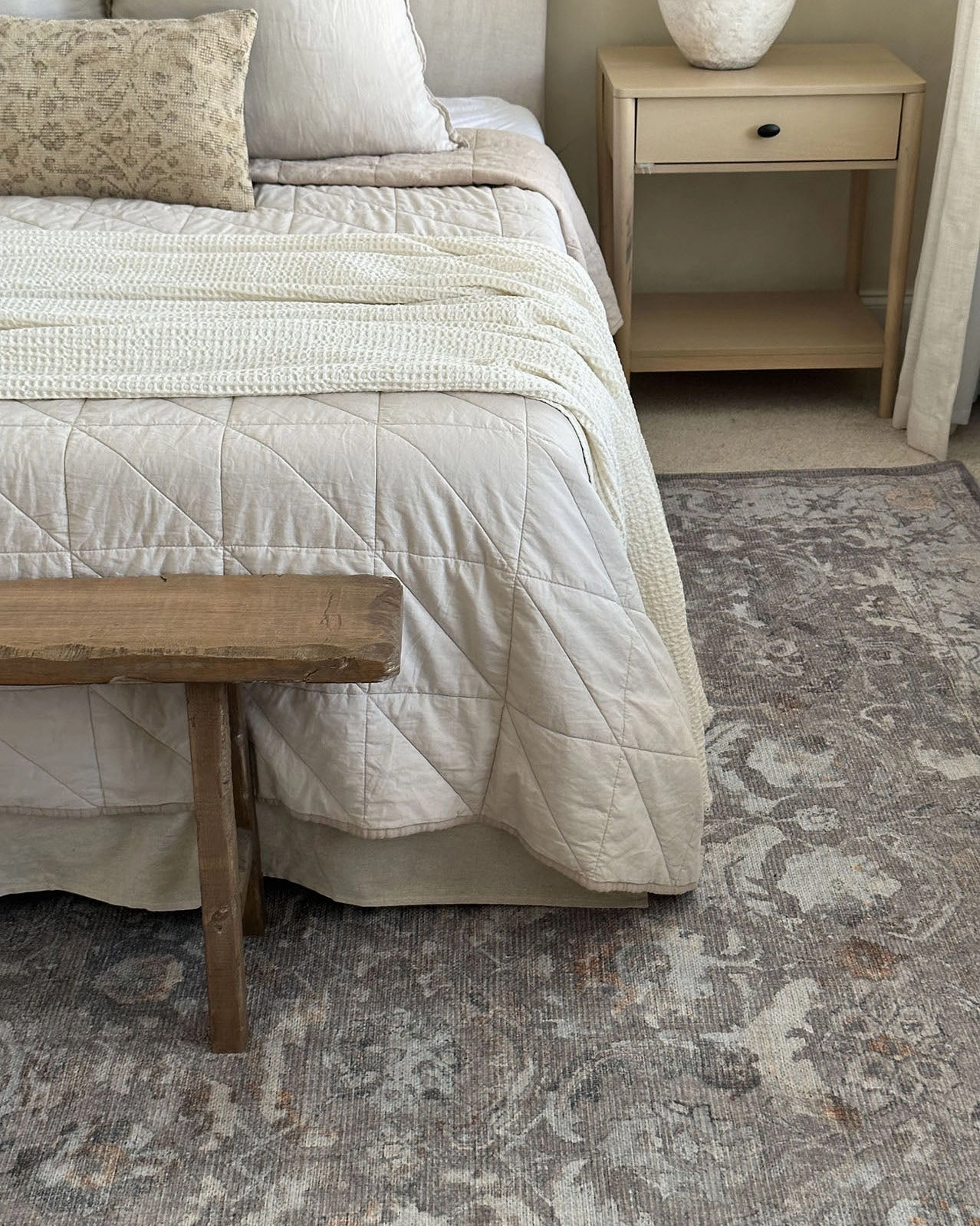 Ava Grey and Gold Traditional Distressed Washable Rug *NO RETURNS UNLESS FAULTY