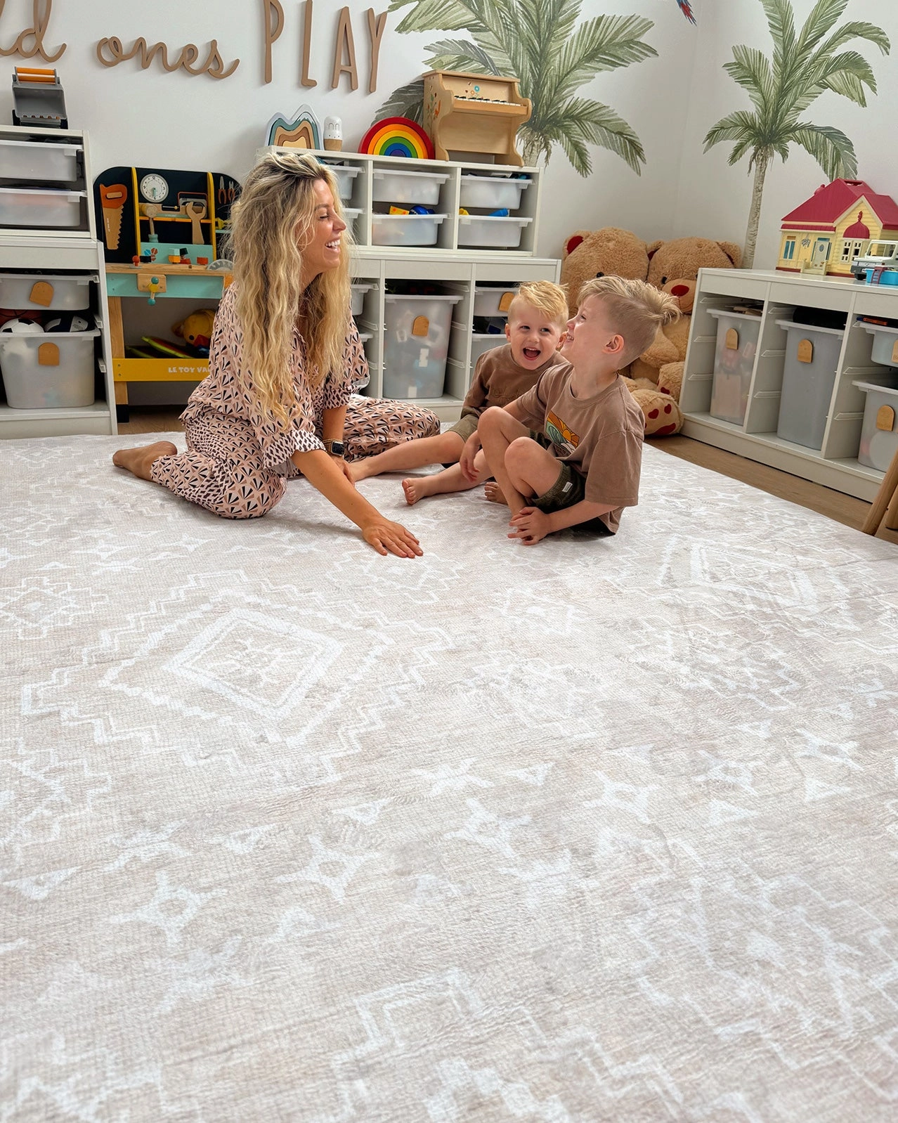 Ayah Neutral Plush Rollie Pollie Playmat
