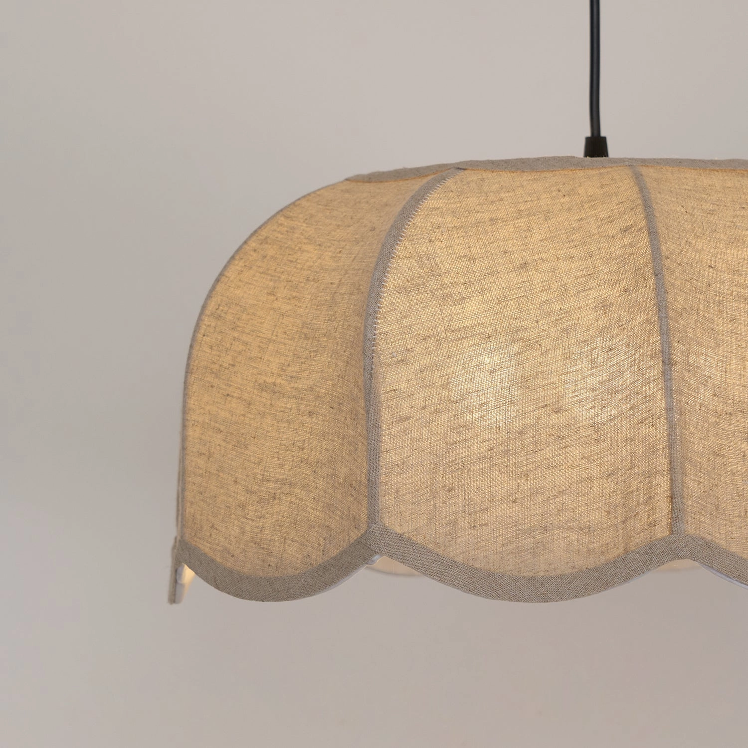 Banana Leaf Pendant Lamp