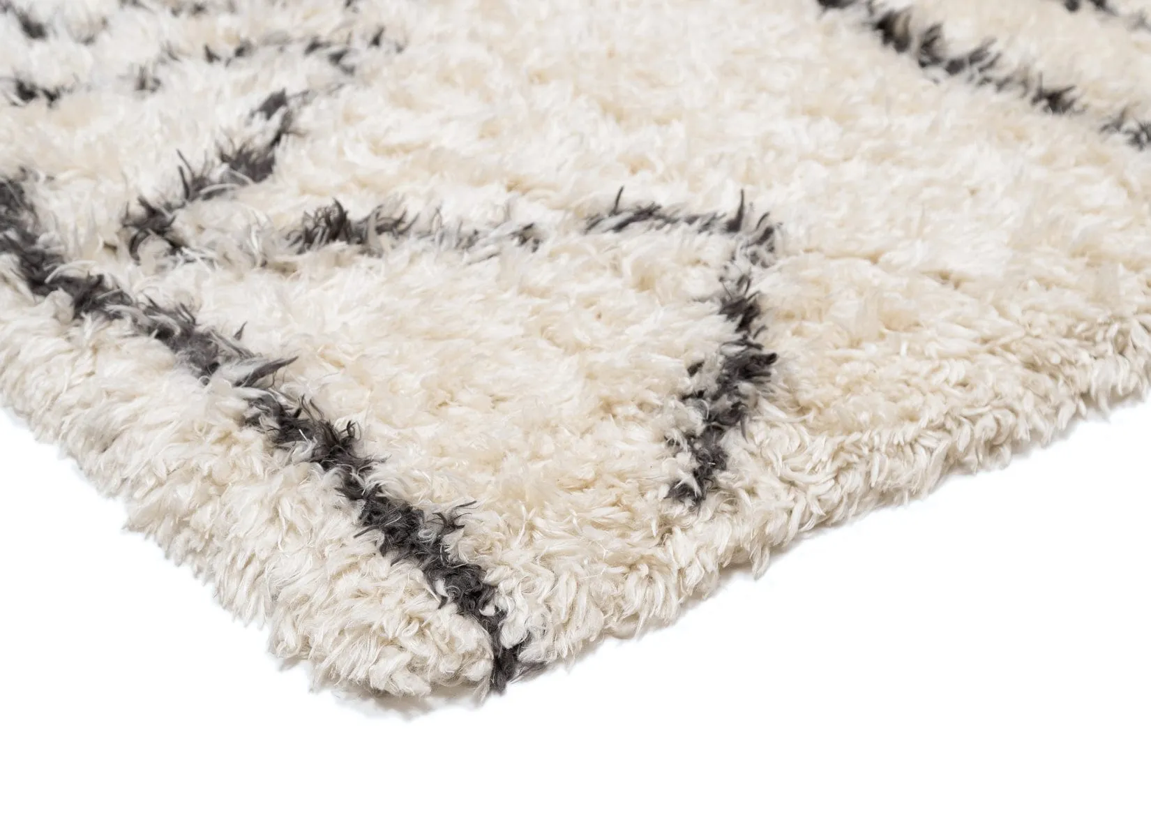 Batola Cream & Black Tribal Shag Rug *NO RETURNS UNLESS FAULTY