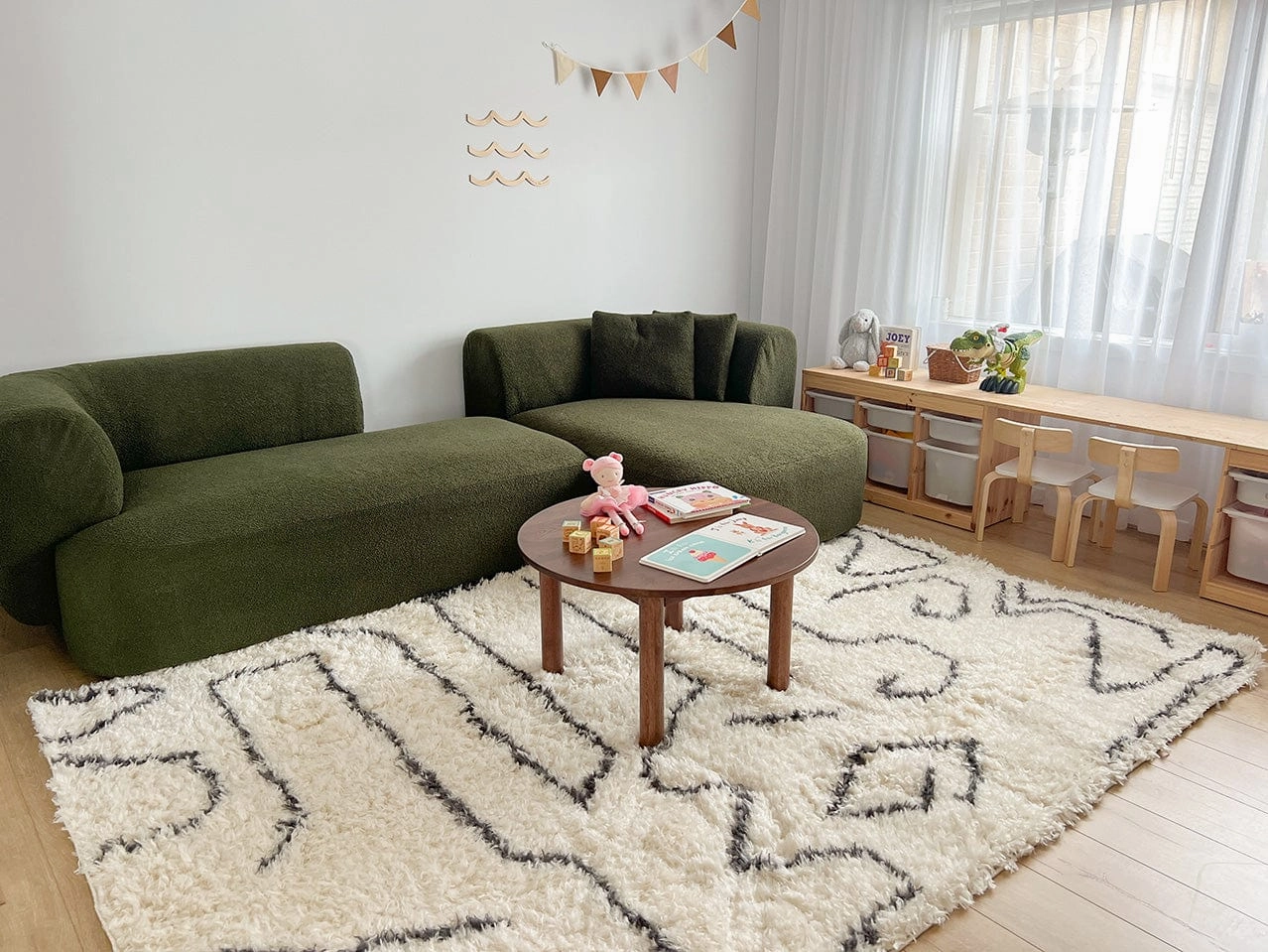 Batola Cream & Black Tribal Shag Rug *NO RETURNS UNLESS FAULTY