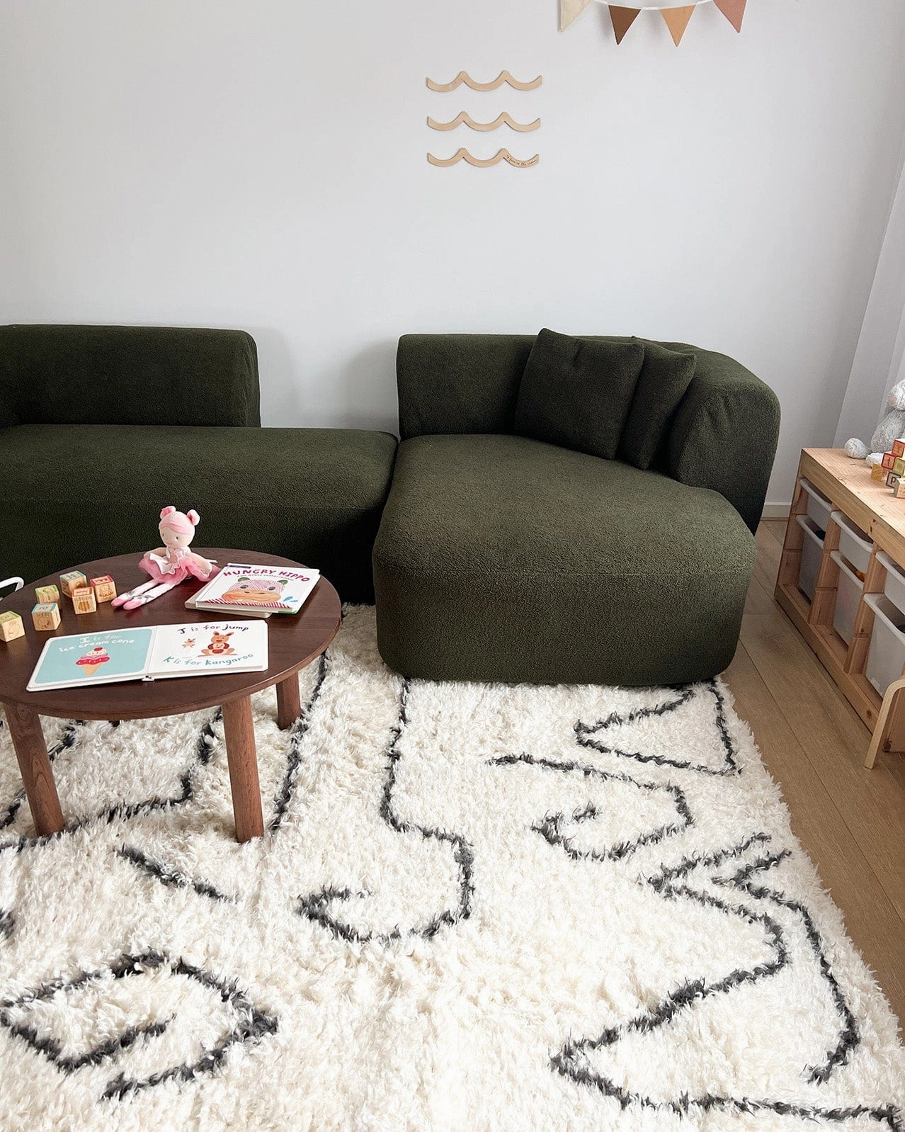 Batola Cream & Black Tribal Shag Rug *NO RETURNS UNLESS FAULTY