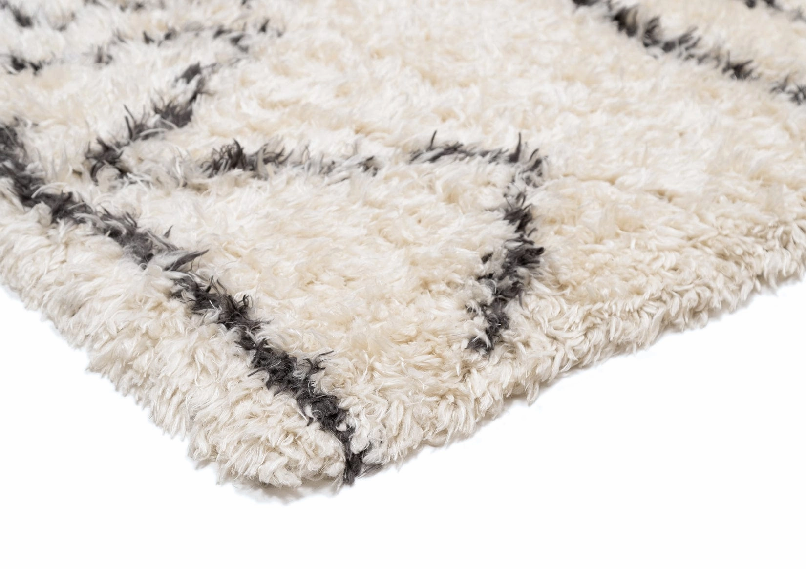 Batola Cream & Black Tribal Shag Rug *NO RETURNS UNLESS FAULTY