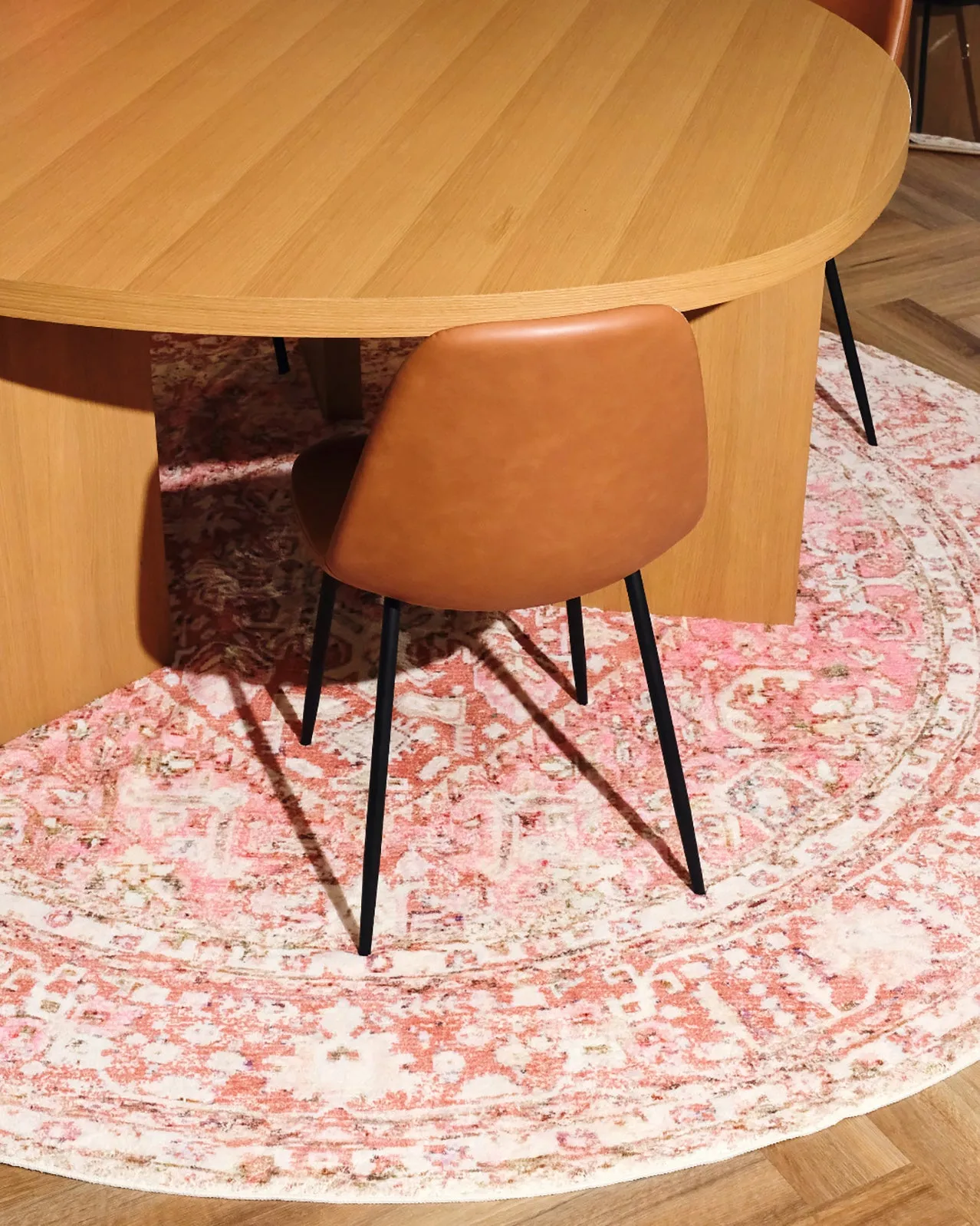 Beatrice Peach Transitional Washable Round Rug