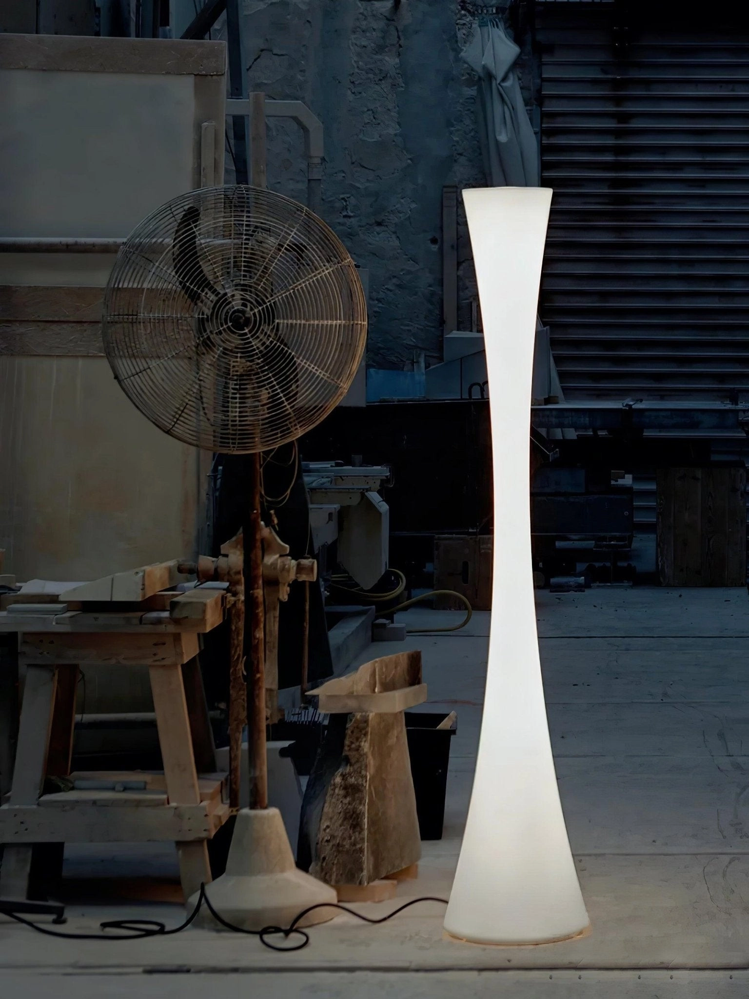 Biconica Pol Floor Lamp