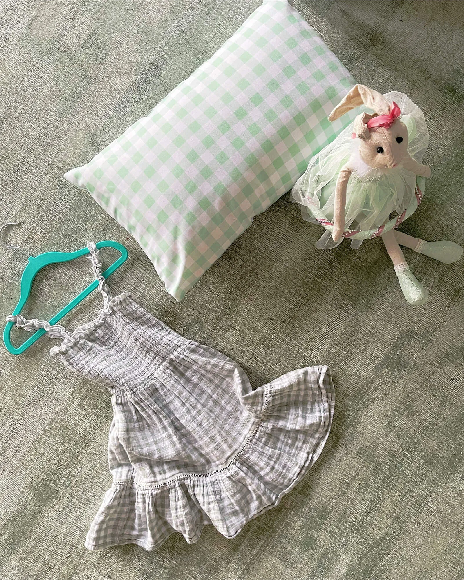 Billie Mint Green Distressed Viscose Rug *NO RETURNS UNLESS FAULTY