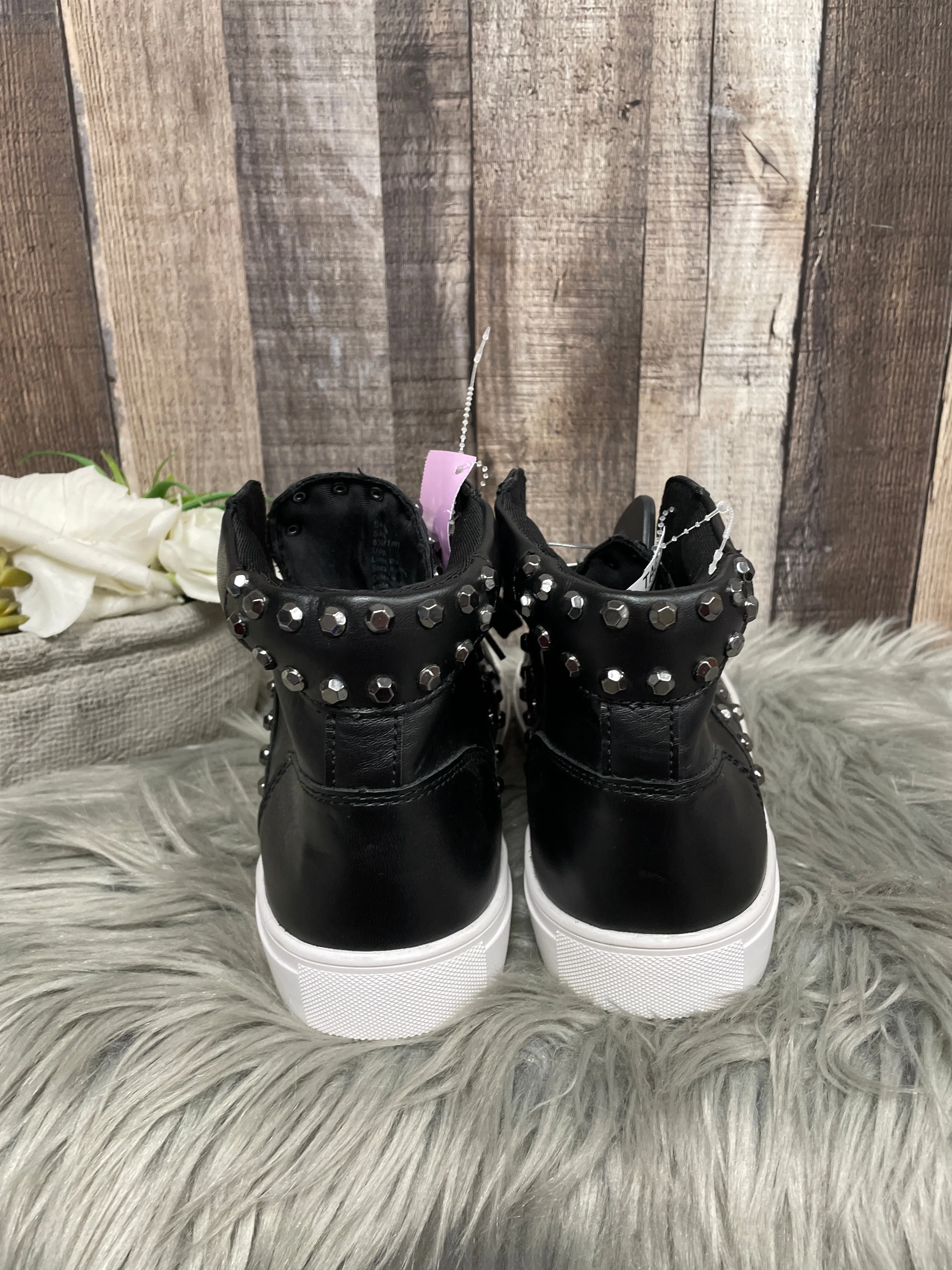 Black Shoes Sneakers Steve Madden, Size 8.5 steve madden