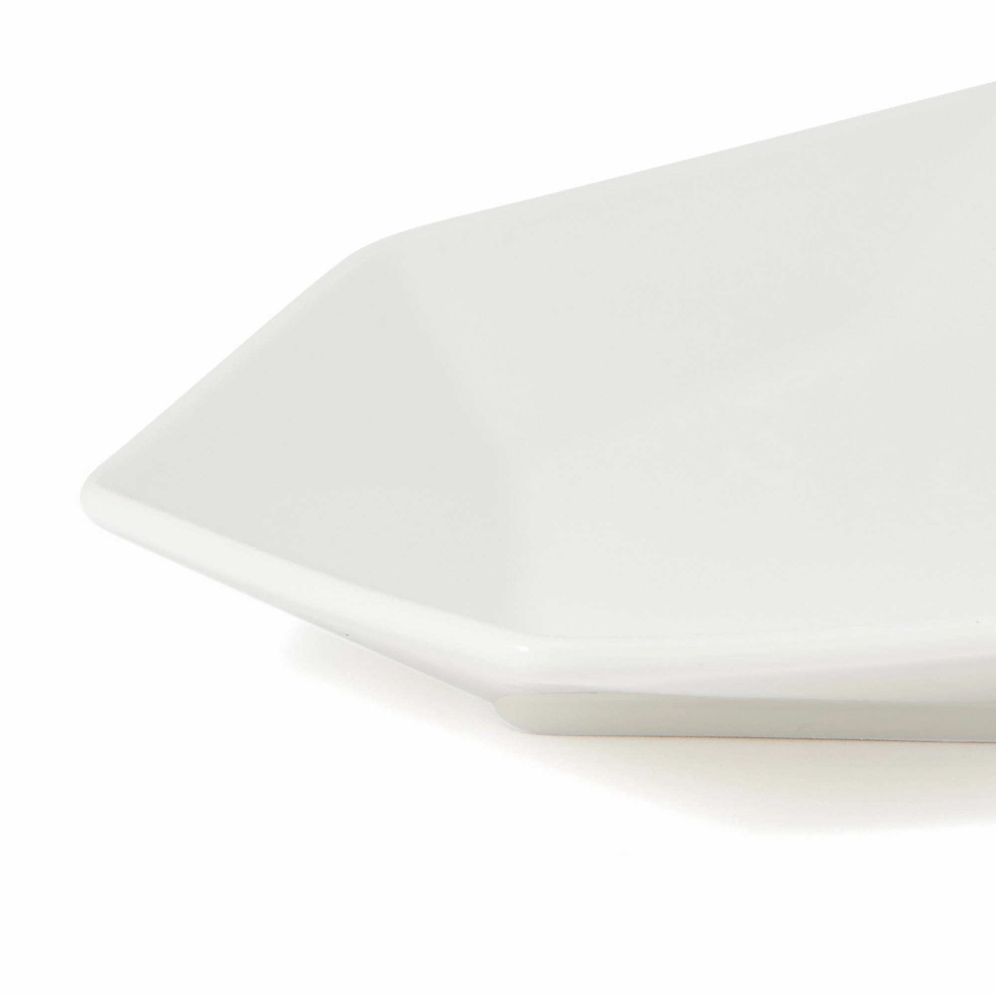Blanche Oval Plate Octagon  White