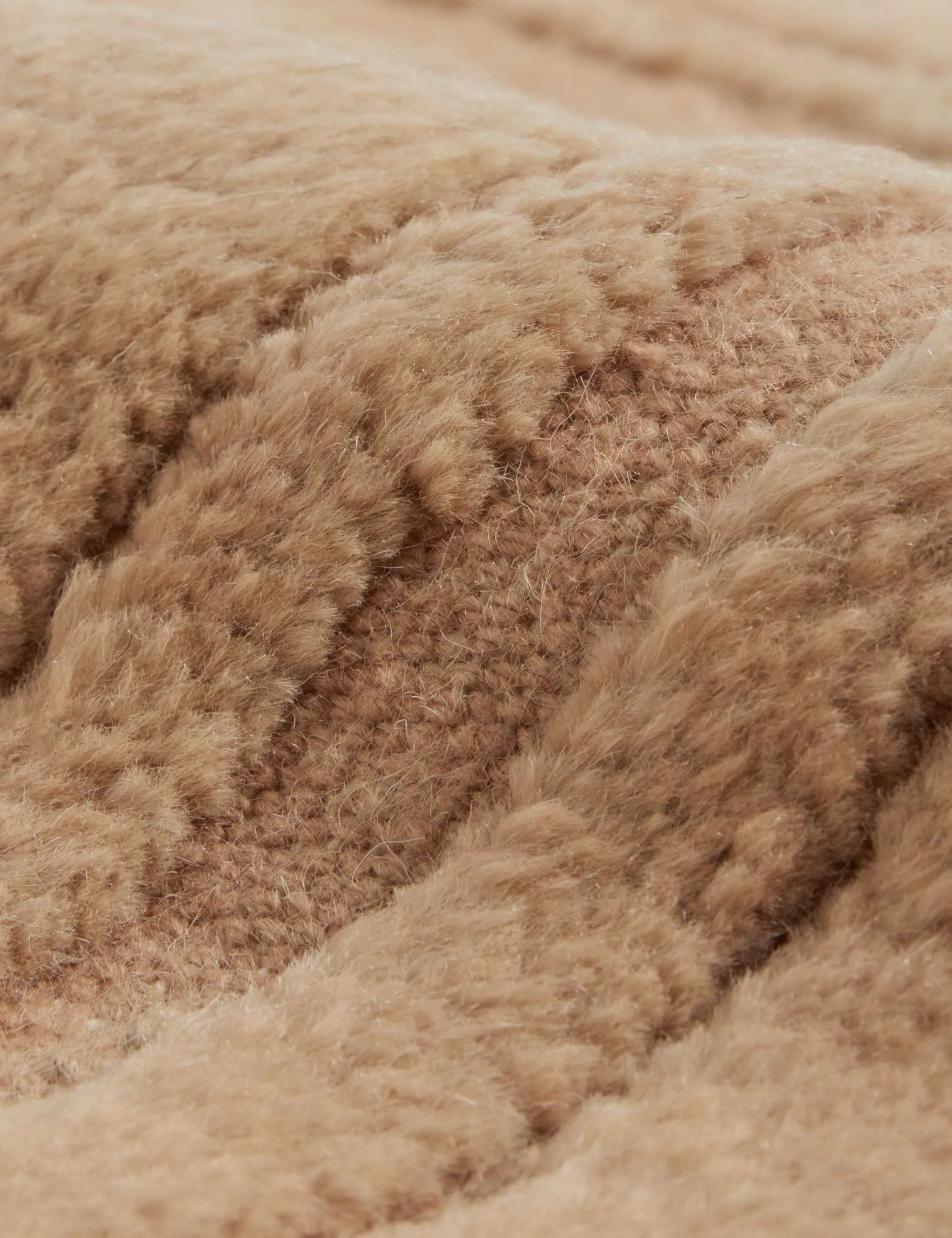 Bosa Hand-Knotted Wool Rug
