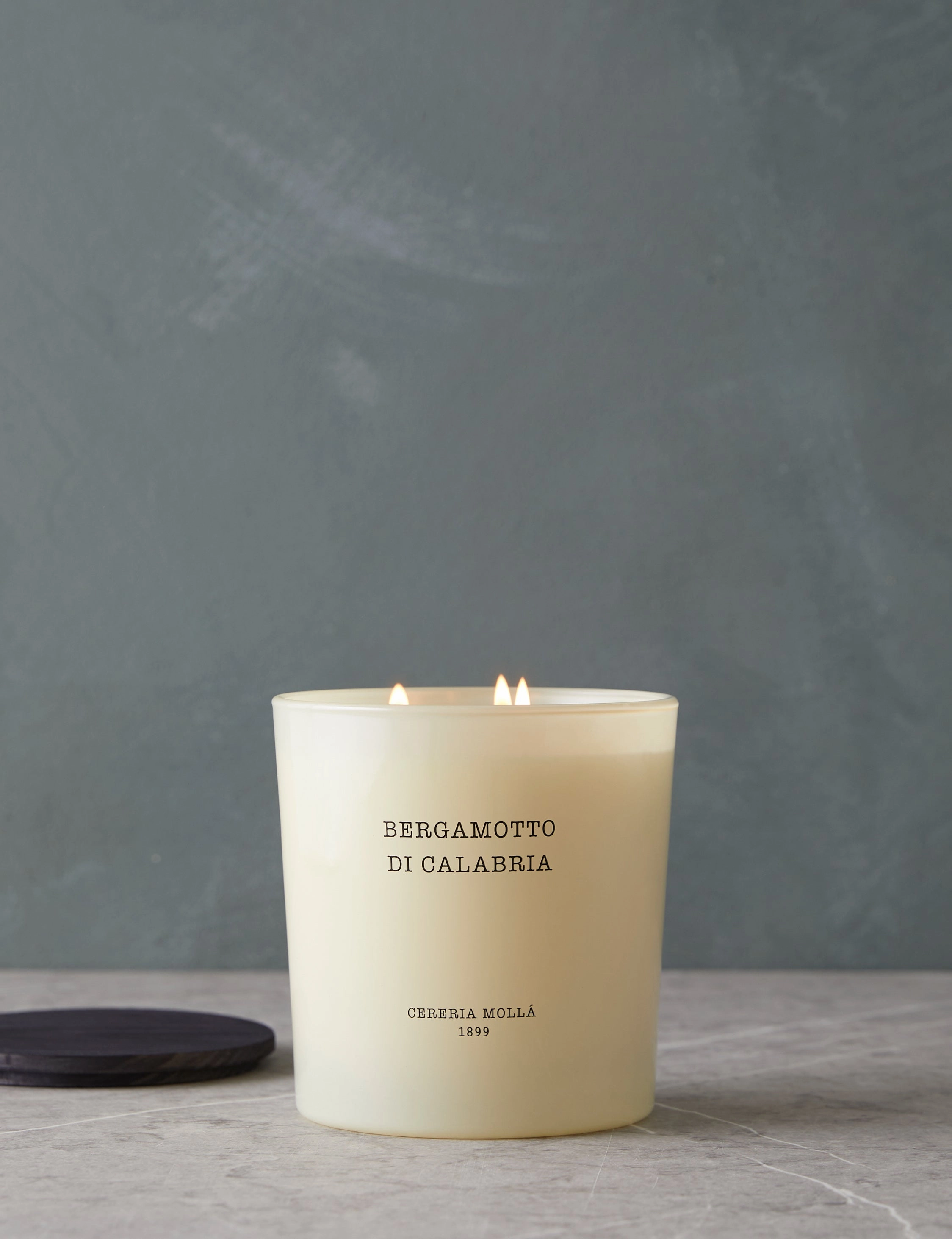 Boutique Fragrance by Cereria Molla