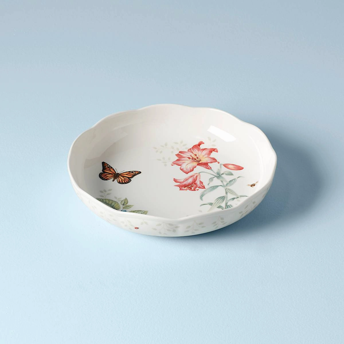Butterfly Meadow Low Serving Bowlmodern kitchen decor ,kitchen dinner set ,dinnerware 