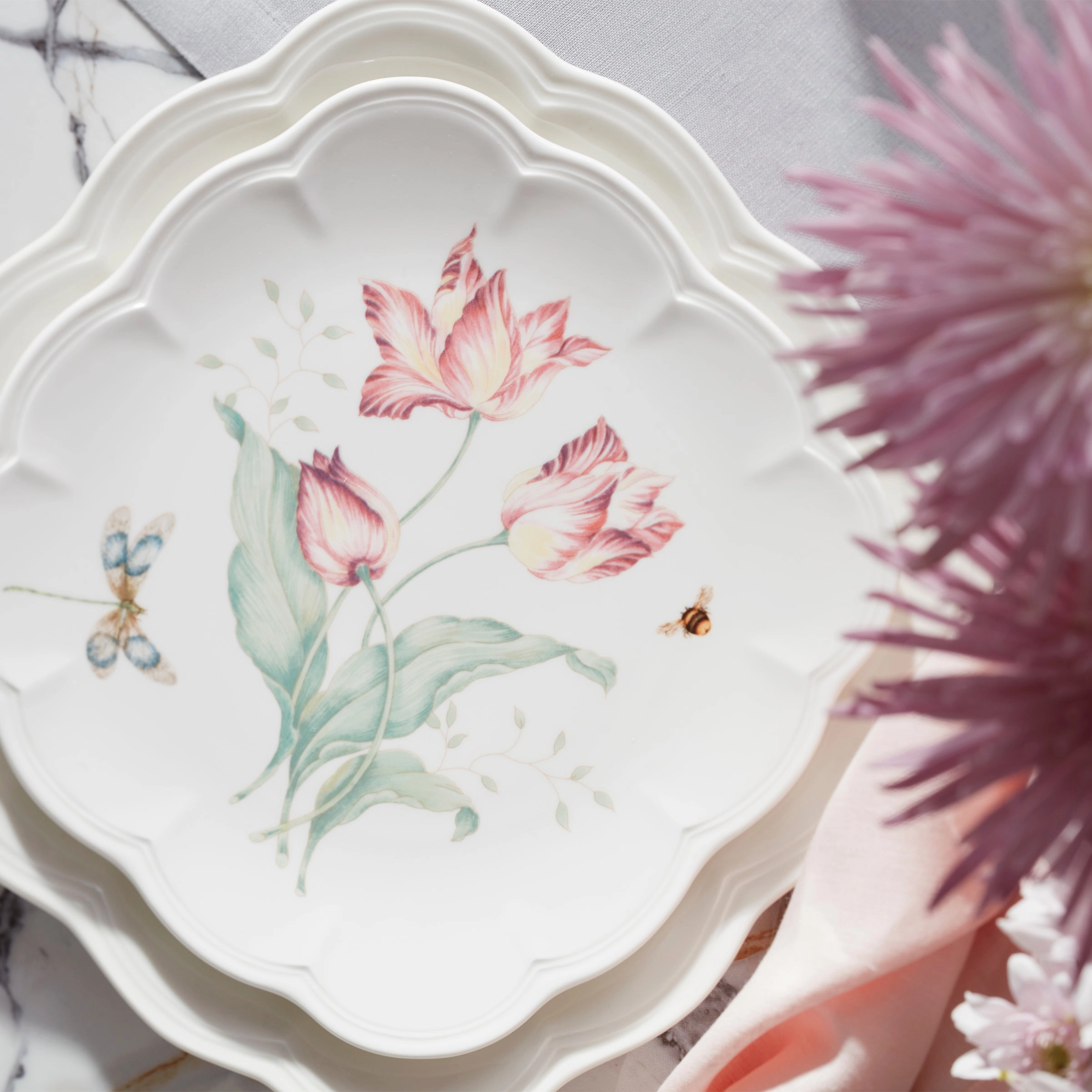 Butterfly Meadow Square 18-Piece Dinnerware Set