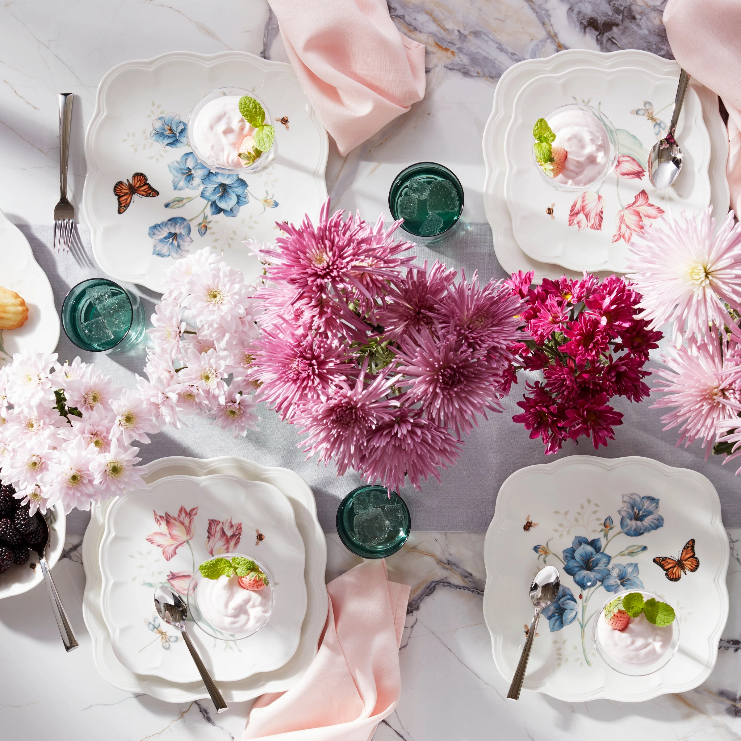 Butterfly Meadow Square 18-Piece Dinnerware Set