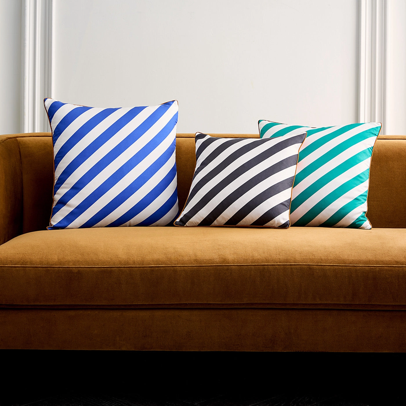 Cabana Blue/Ivory Silk Pillow