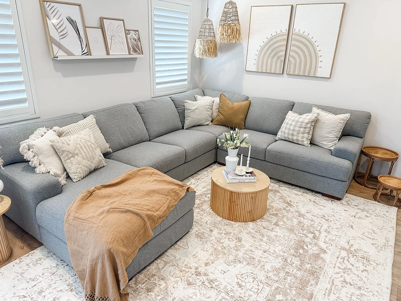 Cabanela Cream and Beige Distressed Washable Rug
