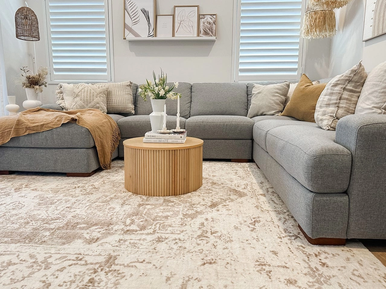 Cabanela Cream and Beige Distressed Washable Rug