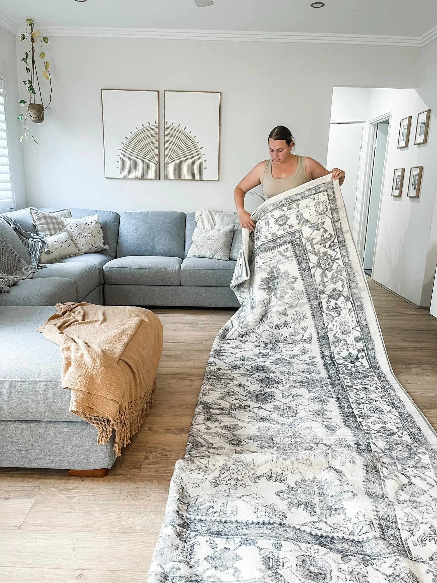 Calliope Grey and Ivory Distressed Washable Rug *NO RETURNS UNLESS FAULTY