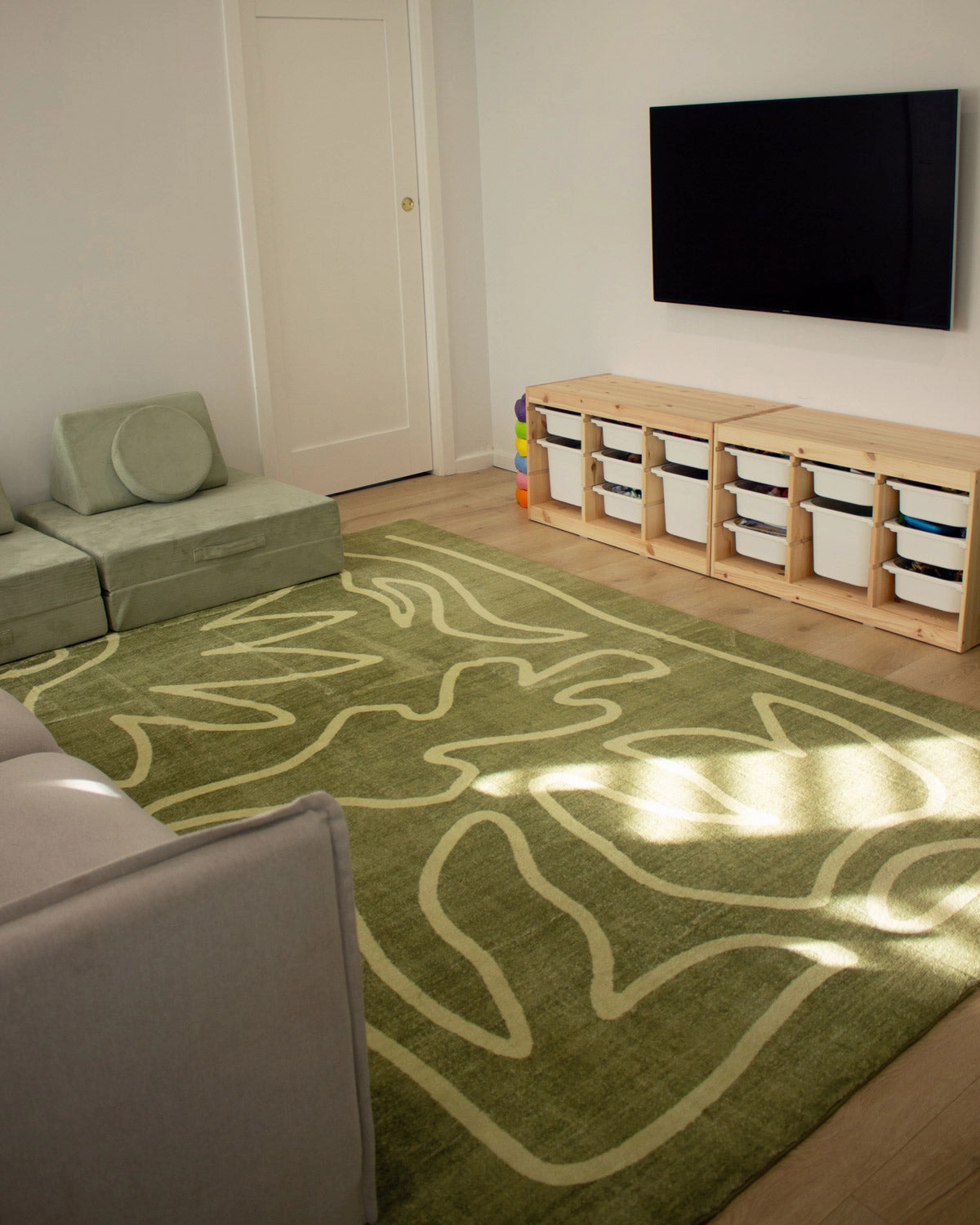 Canali Green Hand Drawn Washable Rug