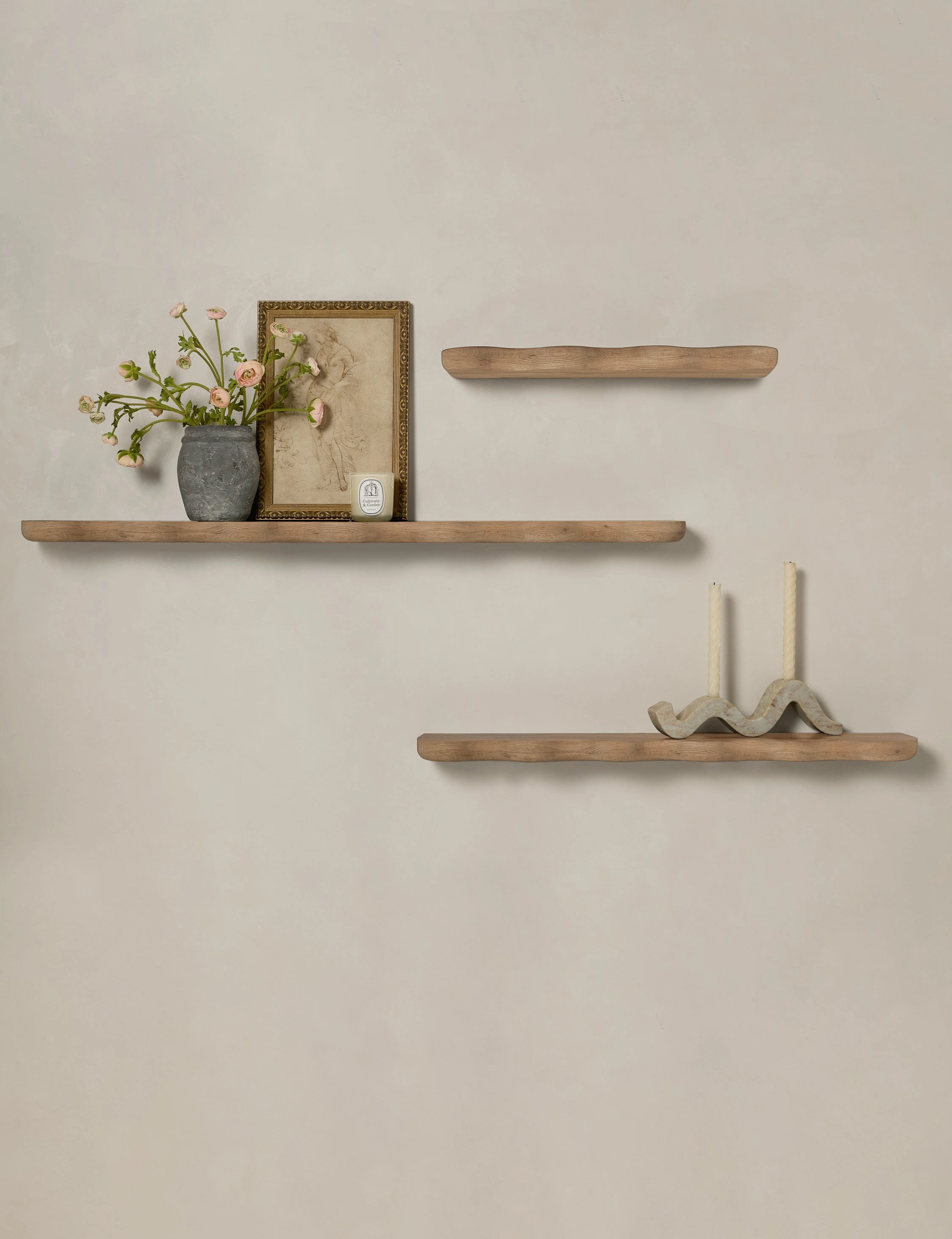 Cario Shelf