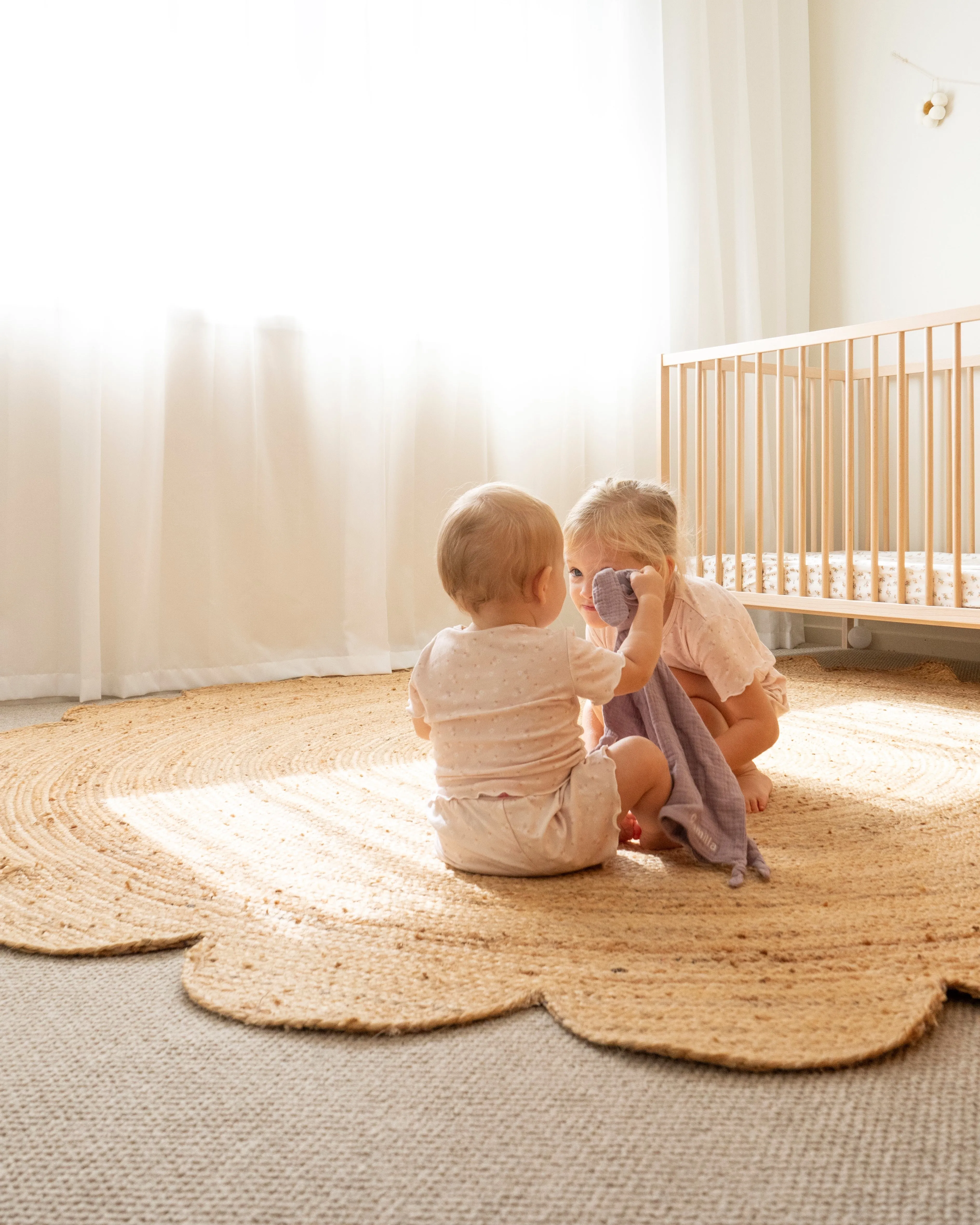 Celeste Natural Brown Scalloped Jute Round Rug