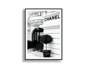 Chanel Boutiquenordic style wall decor