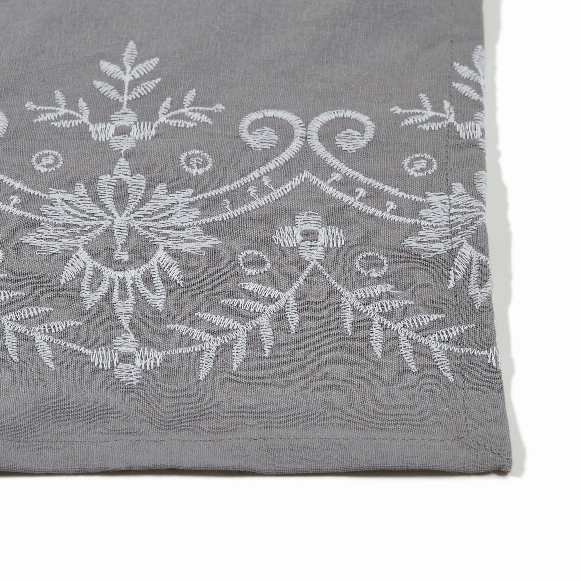 Chaotto Table Cloth Gray 130 X 130